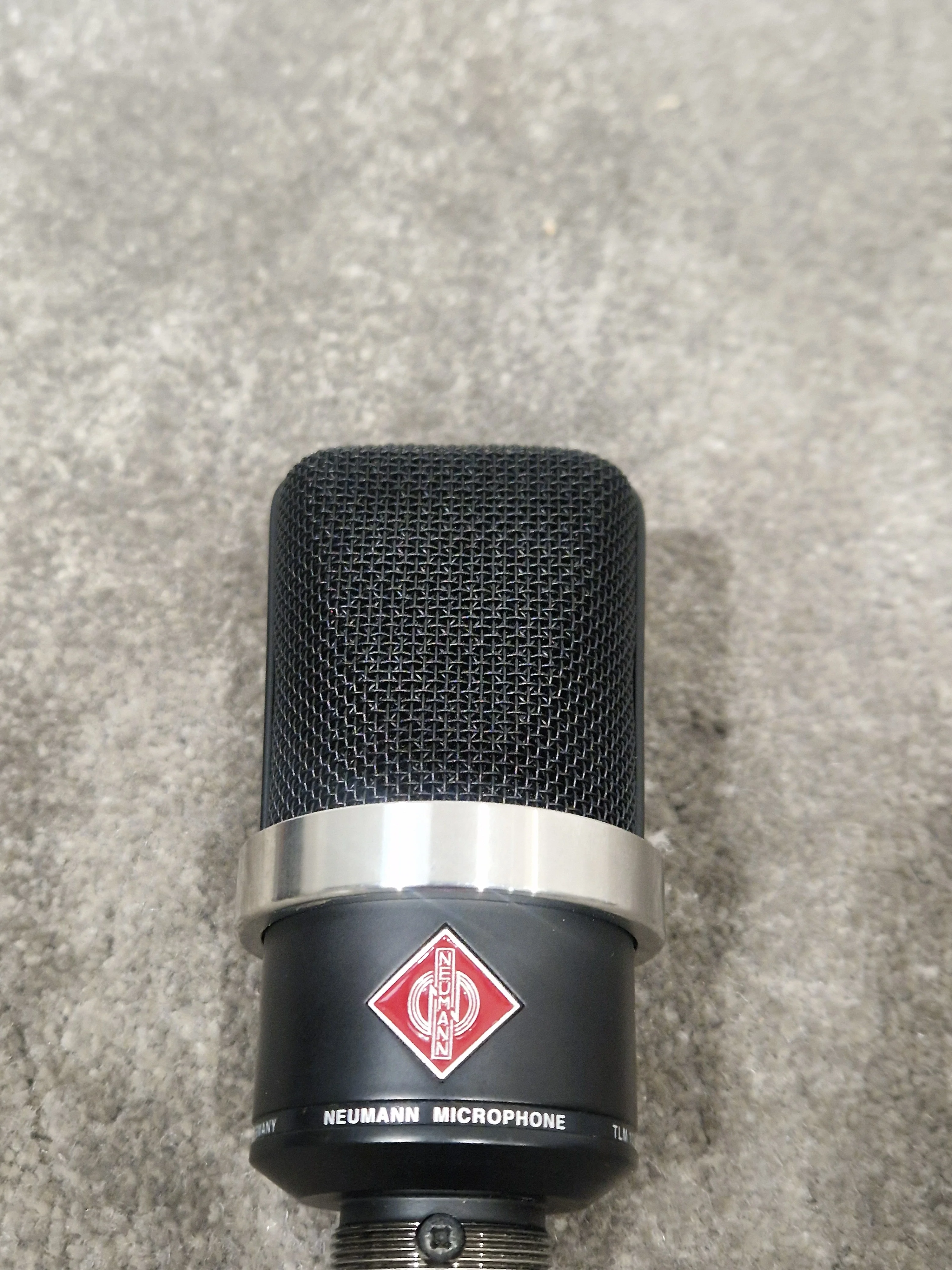 Neumann TLM-102 - Large Diaphragm Condenser Microphone - Excellent w/ Original Box - Image 13