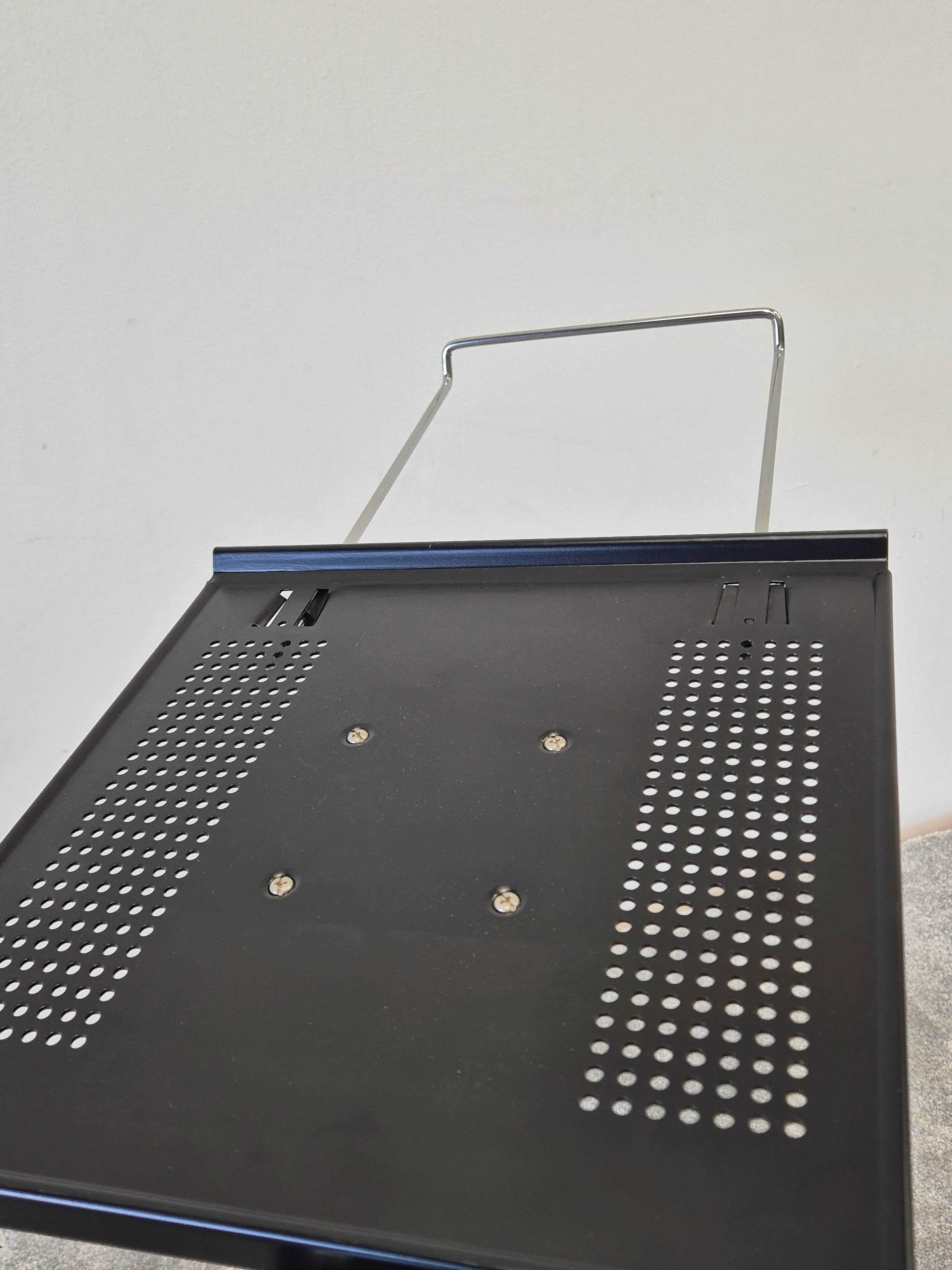 Newstar Adjustable Monitor Stand - Ergonomic Height Adjustment - Excellent - Image 8