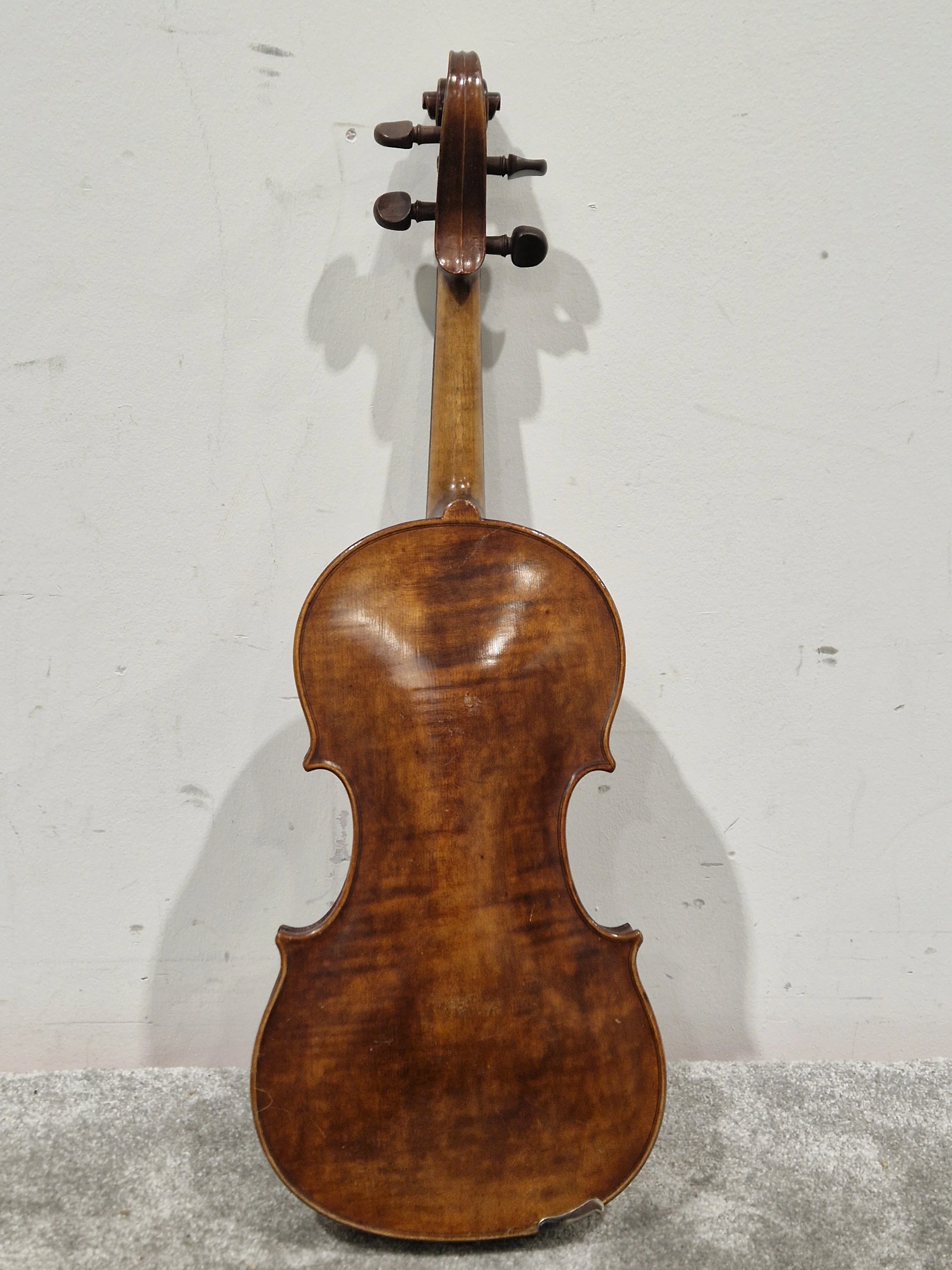 Nicolaus Amatus Copy - Violin - Full Size - Antique Finish - Good w/ Hard Case - Image 11