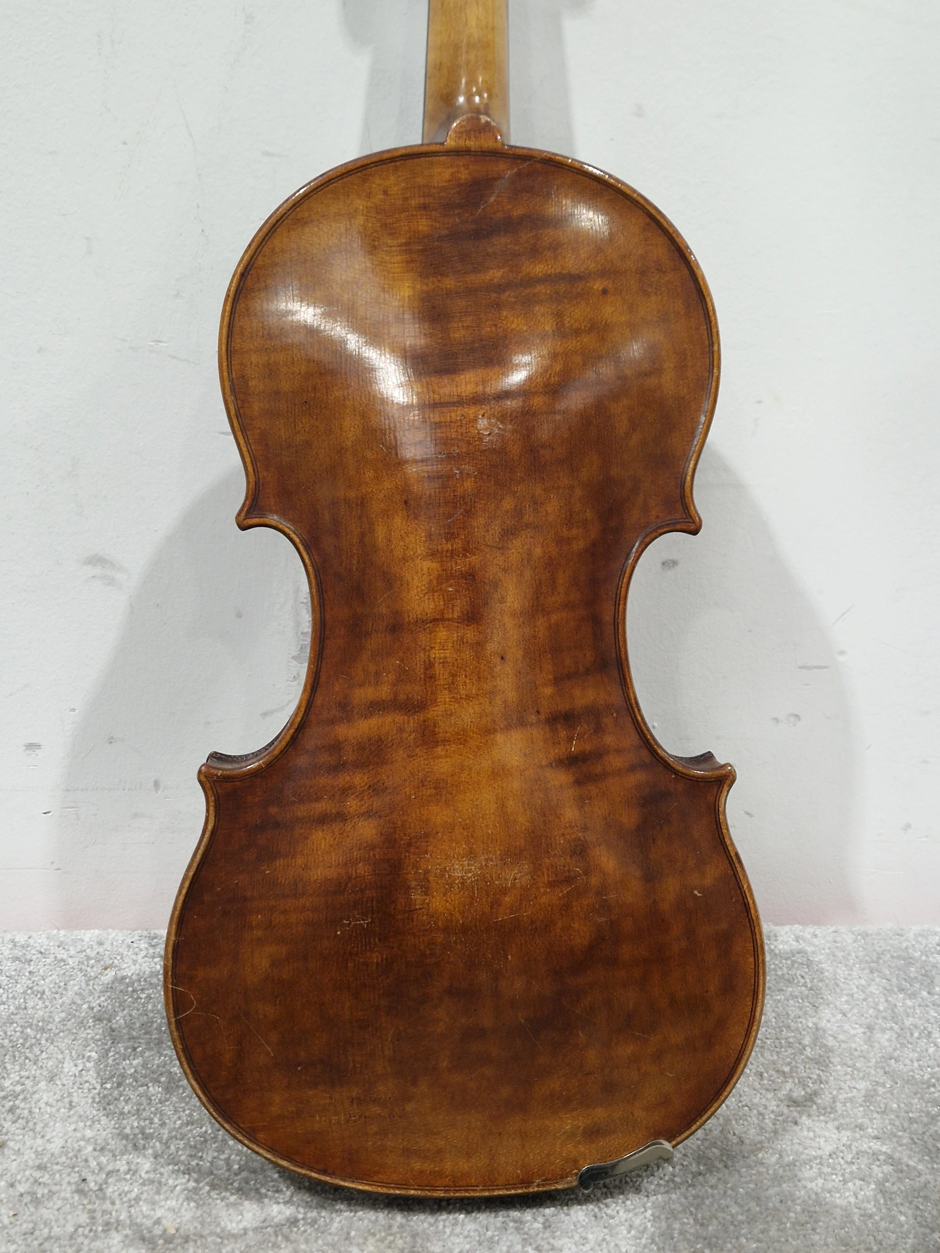 Nicolaus Amatus Copy - Violin - Full Size - Antique Finish - Good w/ Hard Case - Image 12