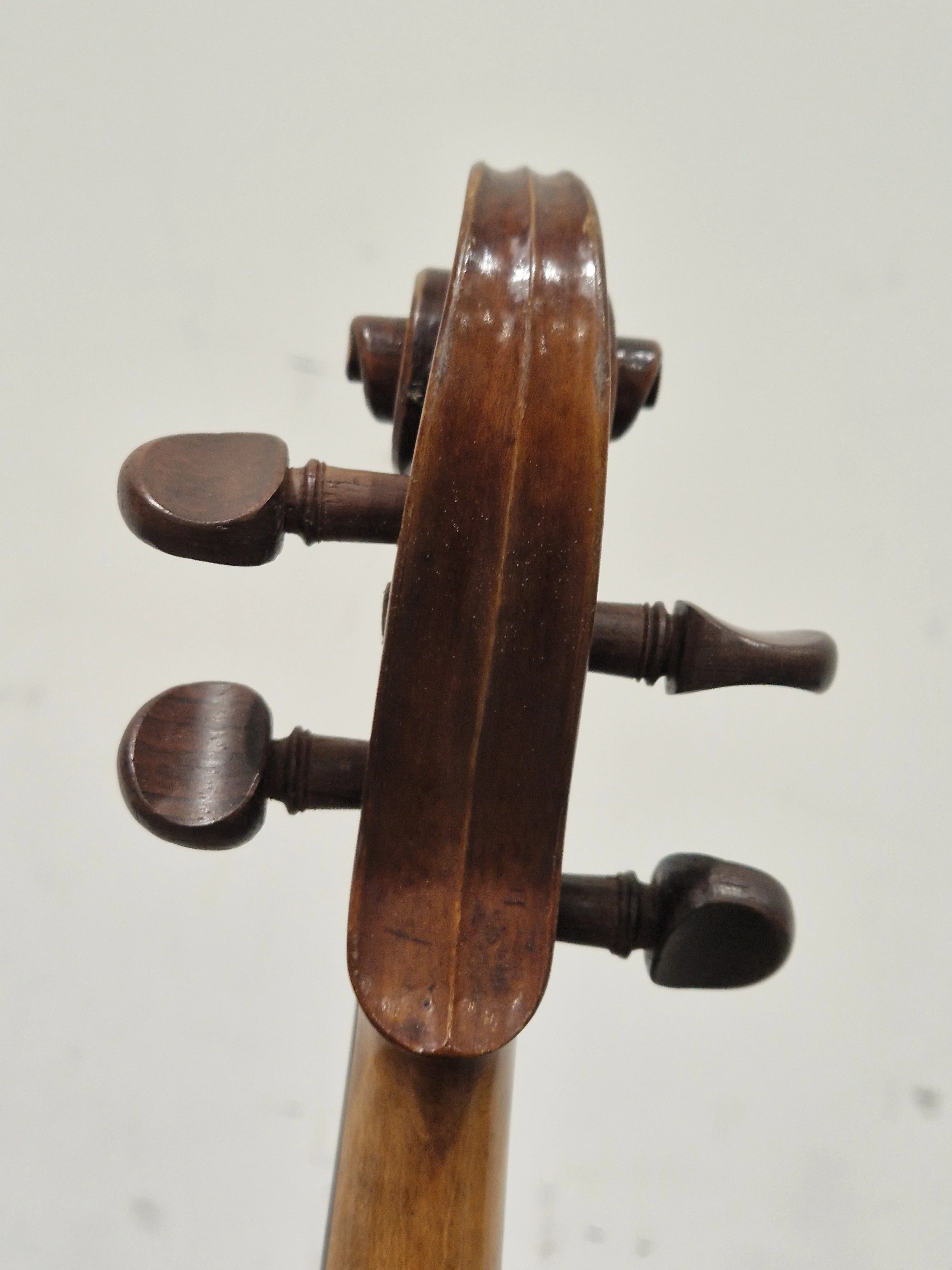 Nicolaus Amatus Copy - Violin - Full Size - Antique Finish - Good w/ Hard Case - Image 4