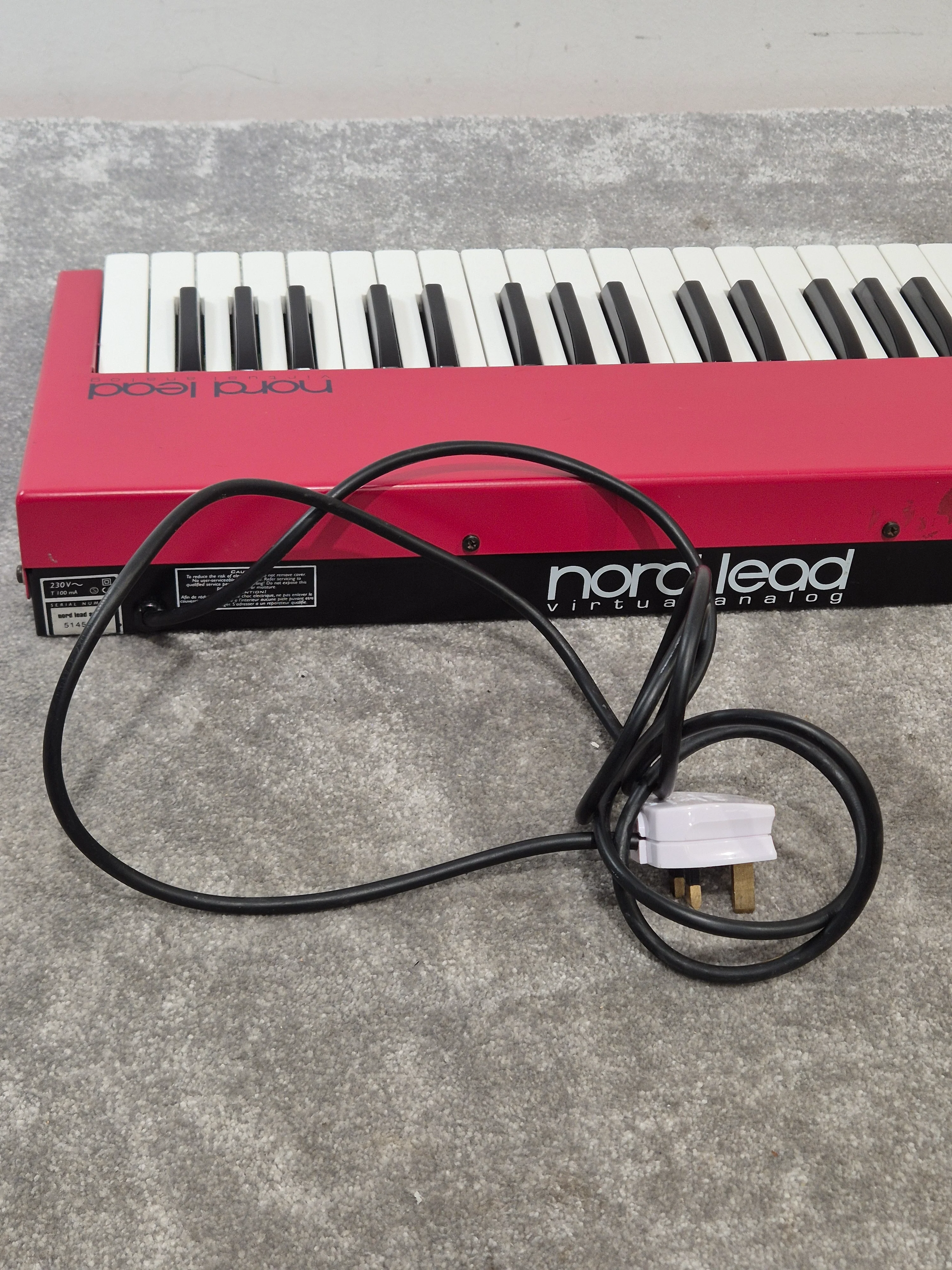 Nord Lead One Virtual Analog Synthesis Keyboard, 12 Voices - Excellent w/ Original Box - Image 11