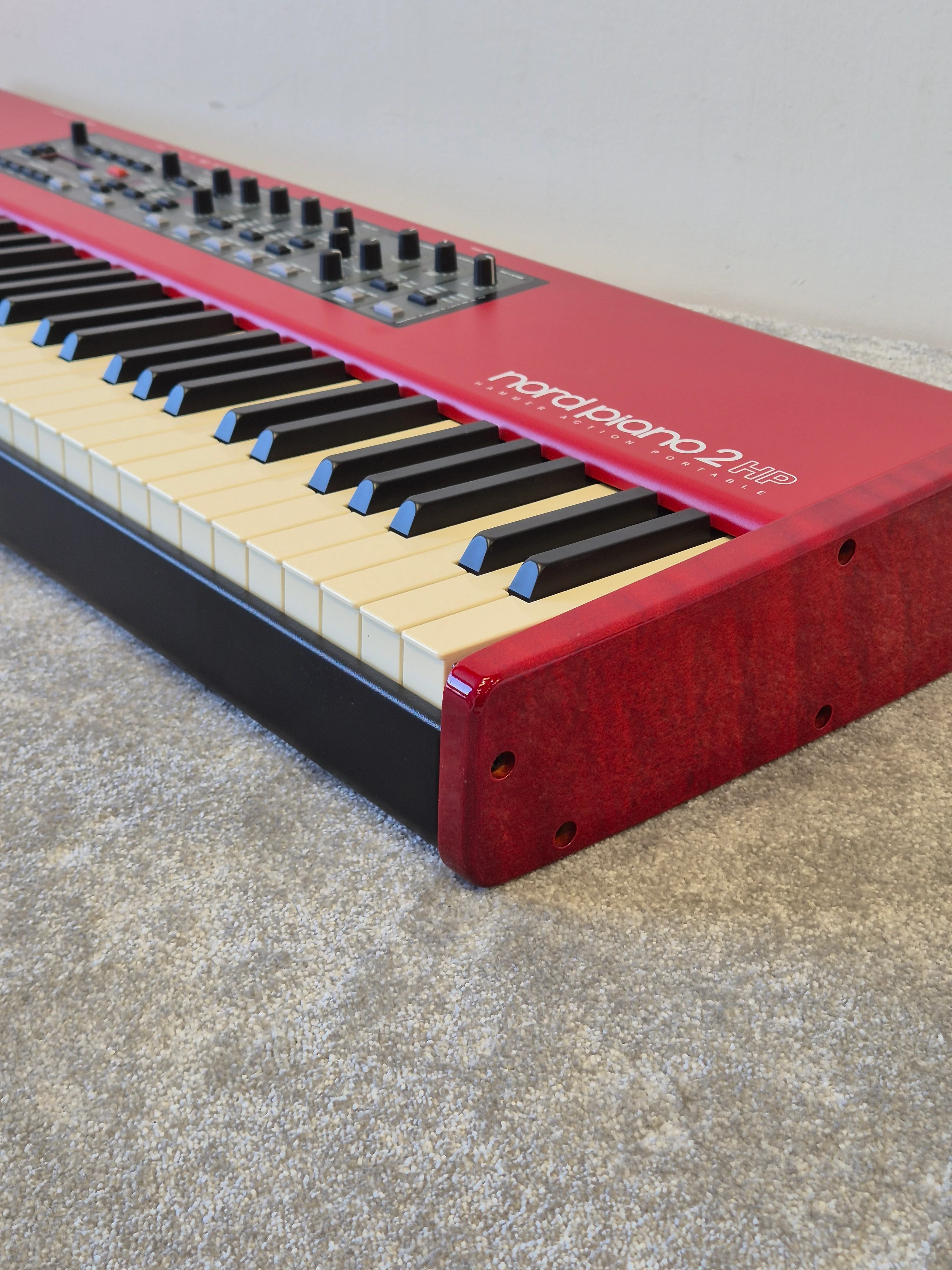 Nord Piano 2 HP - 73-Key Digital Piano and Synthesizer - Excellent - Image 11
