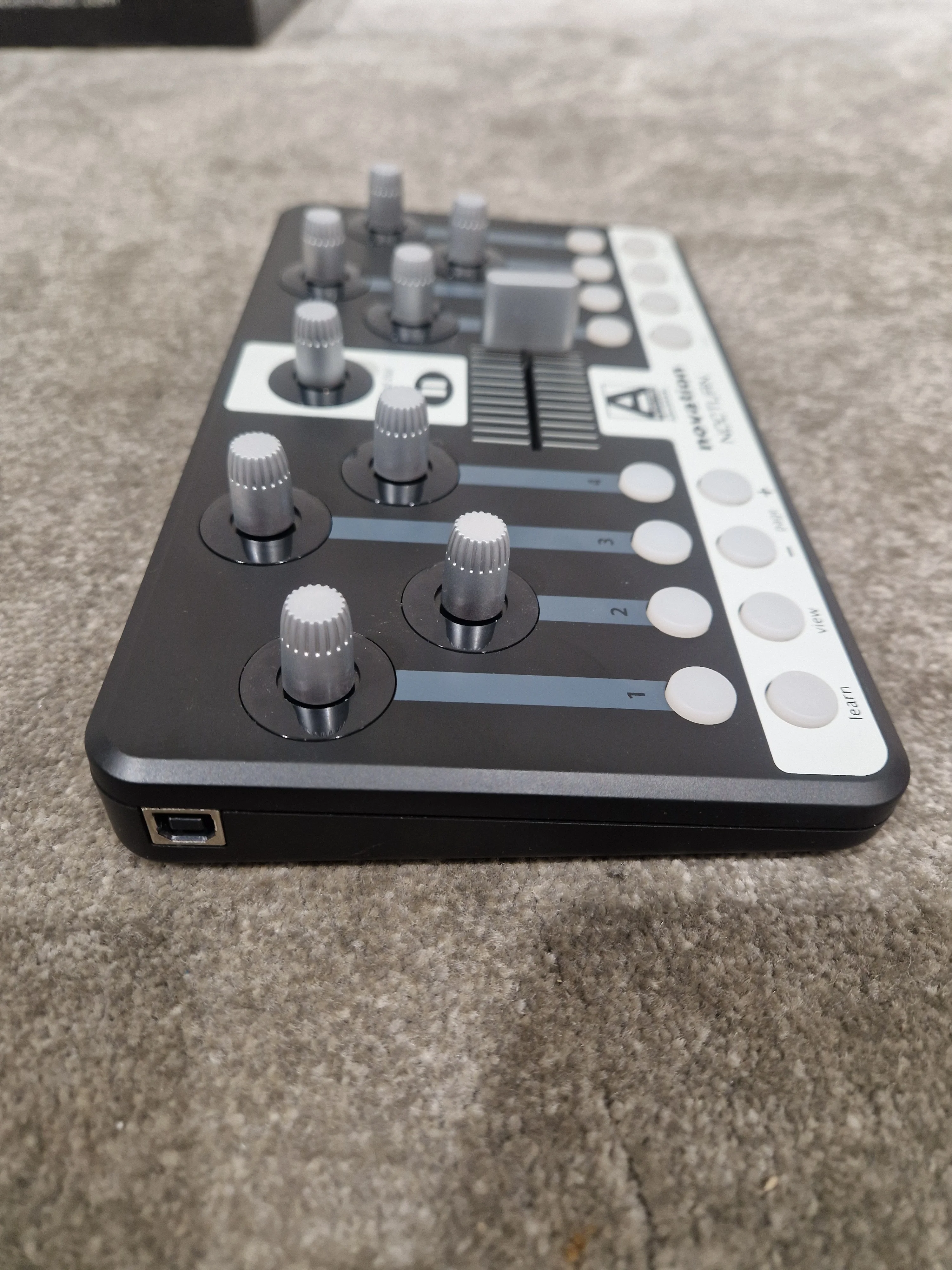 Novation Nocturn - Intelligent Plug-in Controller - Like New w/ Manuals & Original Box - Image 17