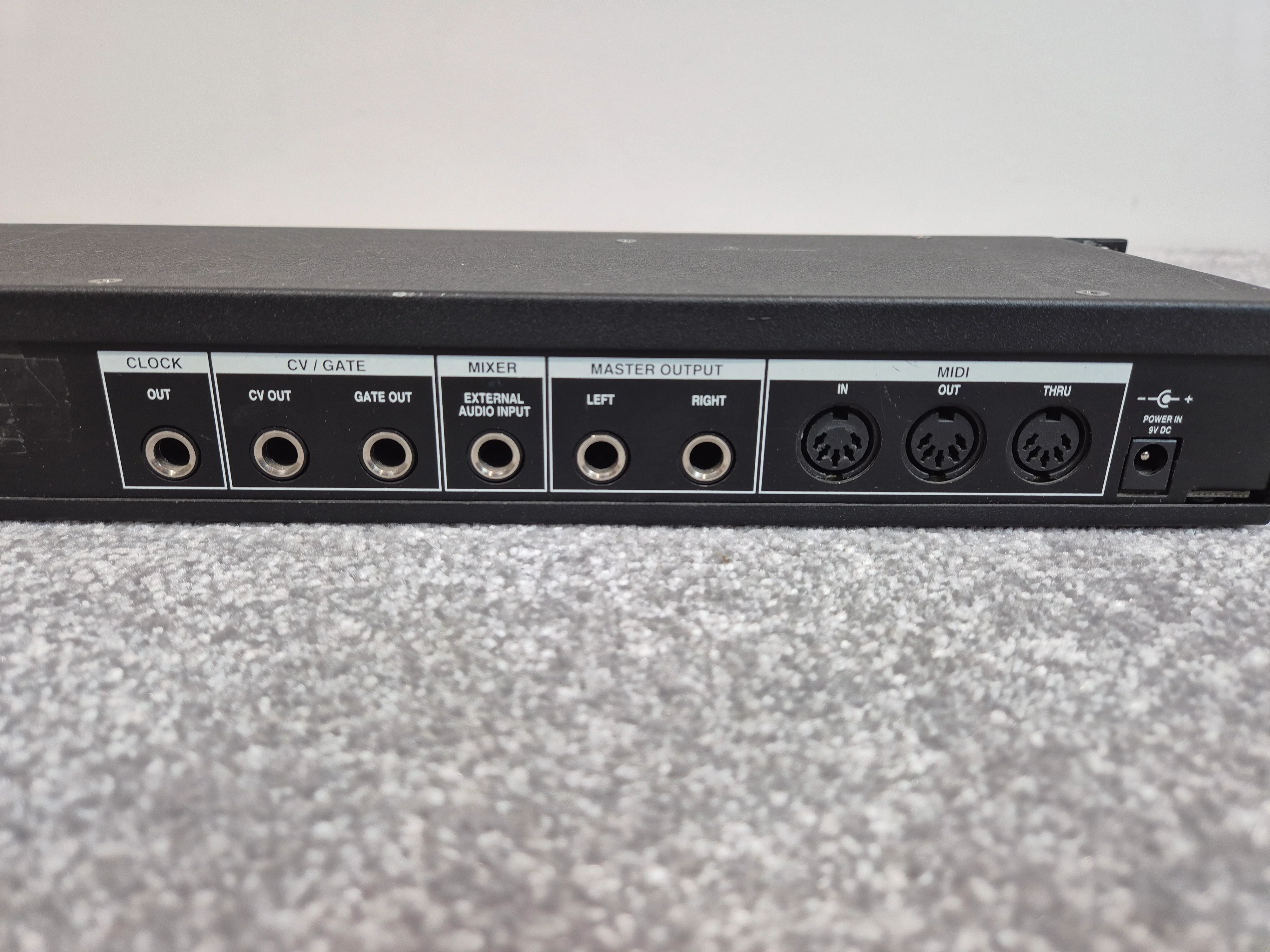 Novation Super Bass Station - Rackmount Synthesizer - Faulty Left Channel - Image 7