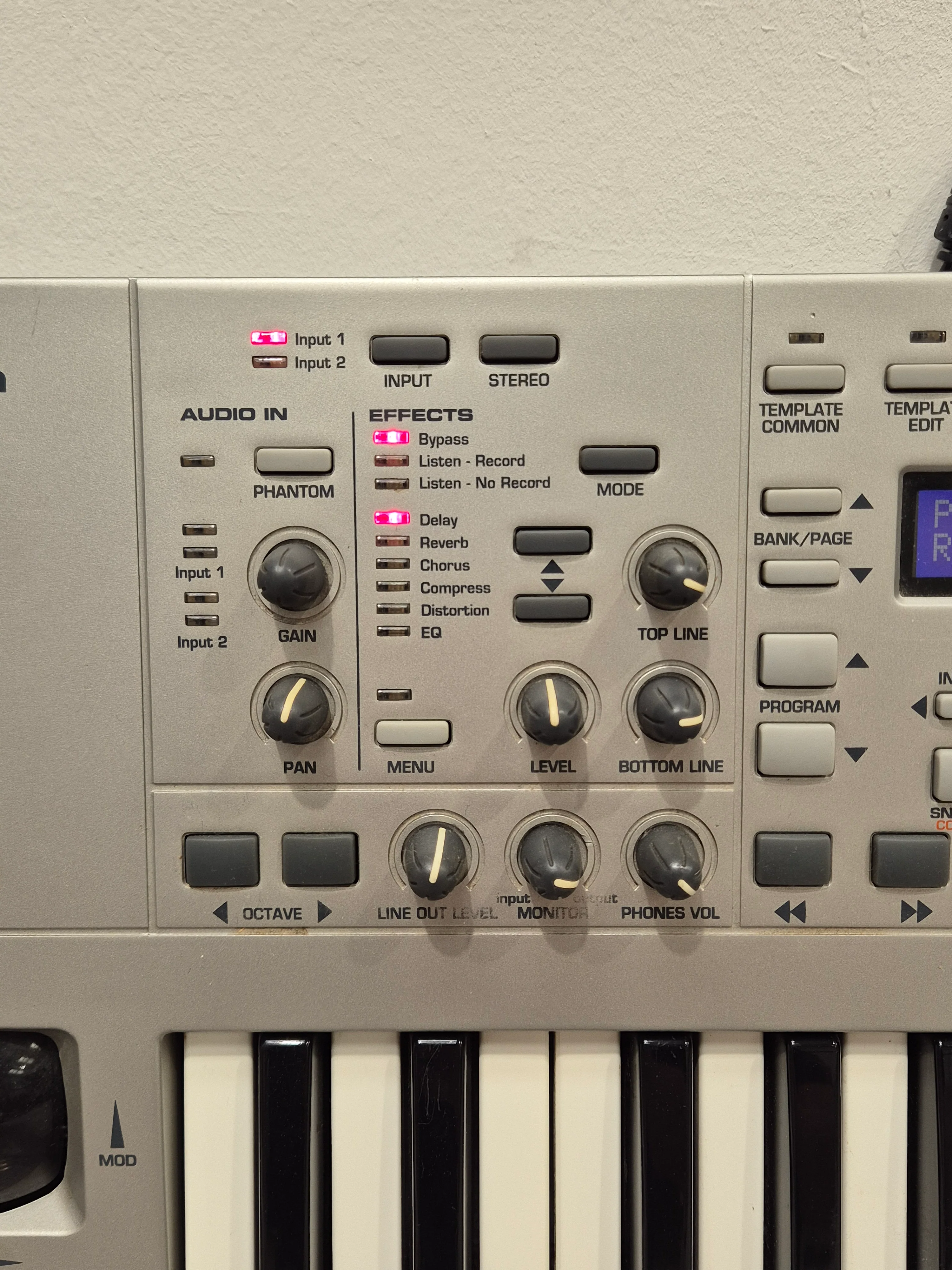 Novation X-Station 61 – Virtual Analog Synthesizer – Good w/ Soft Bag - Image 3