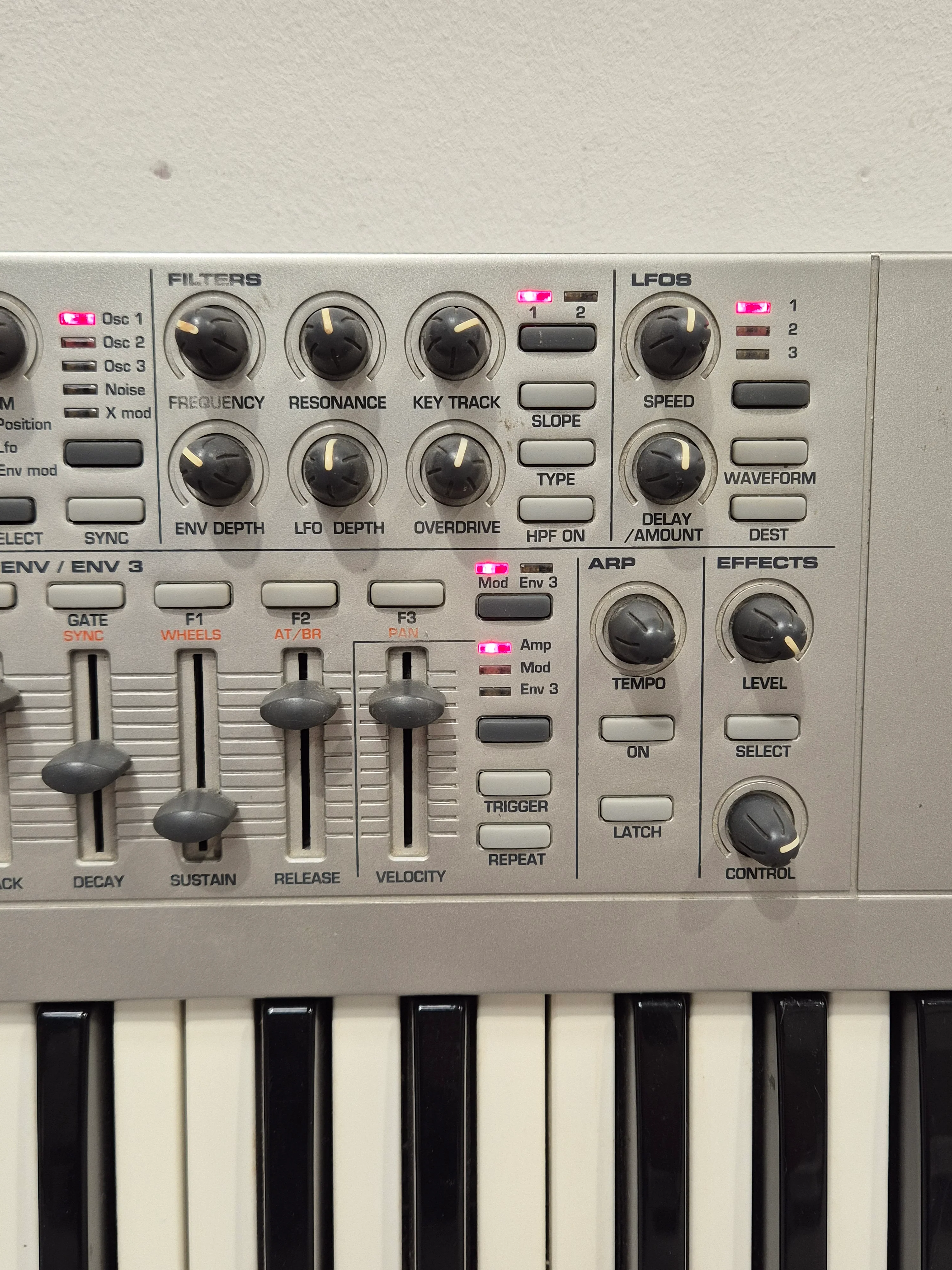 Novation X-Station 61 – Virtual Analog Synthesizer – Good w/ Soft Bag - Image 6