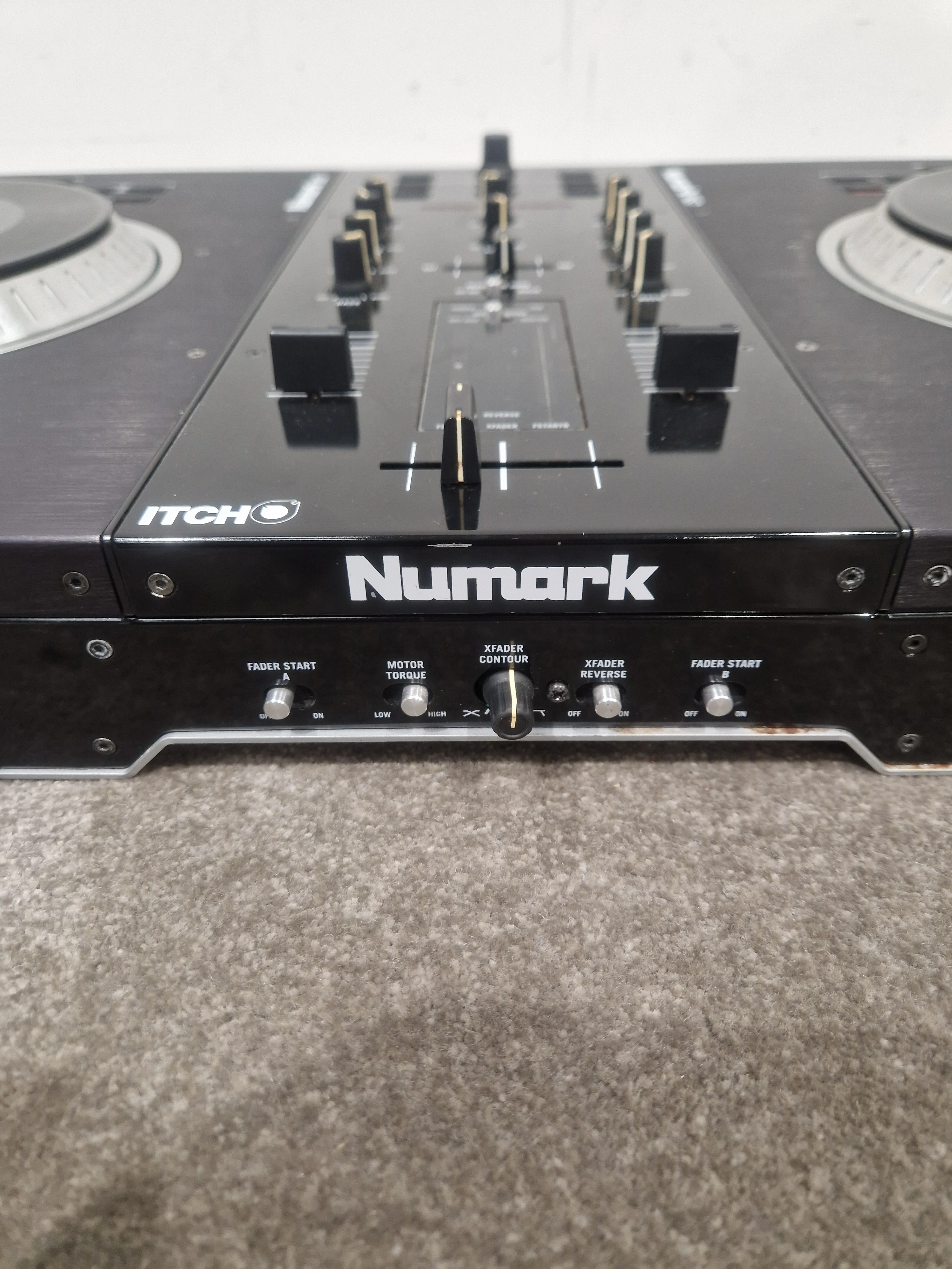 Numark NS7 - Motorized DJ Controller - Very Good - Image 3