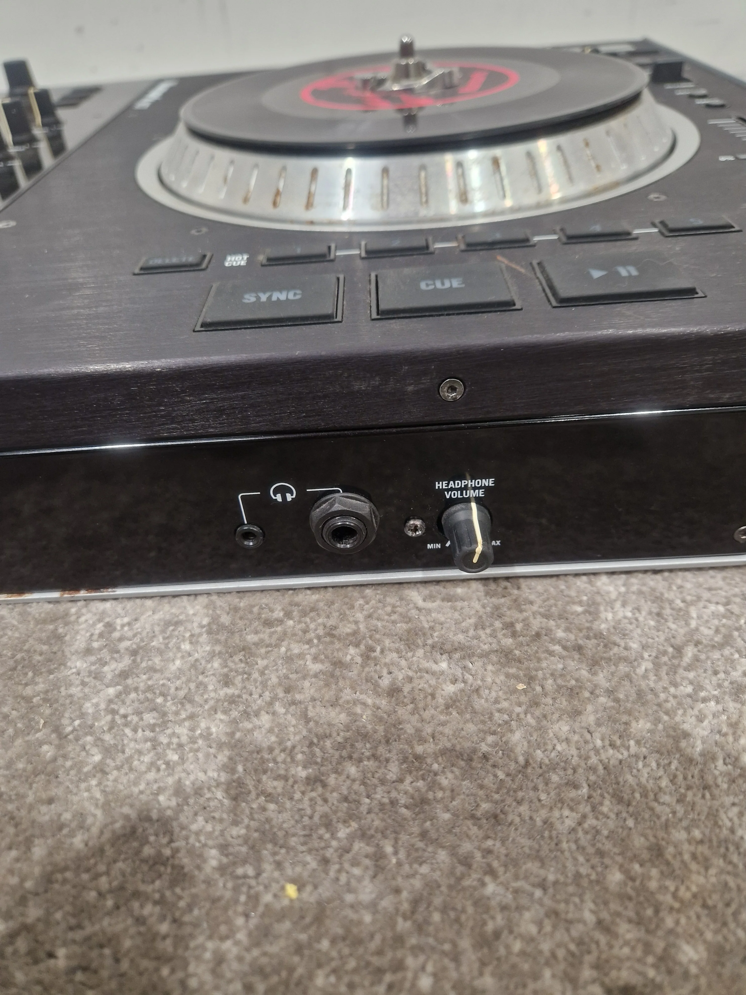 Numark NS7 - Motorized DJ Controller - Very Good - Image 9