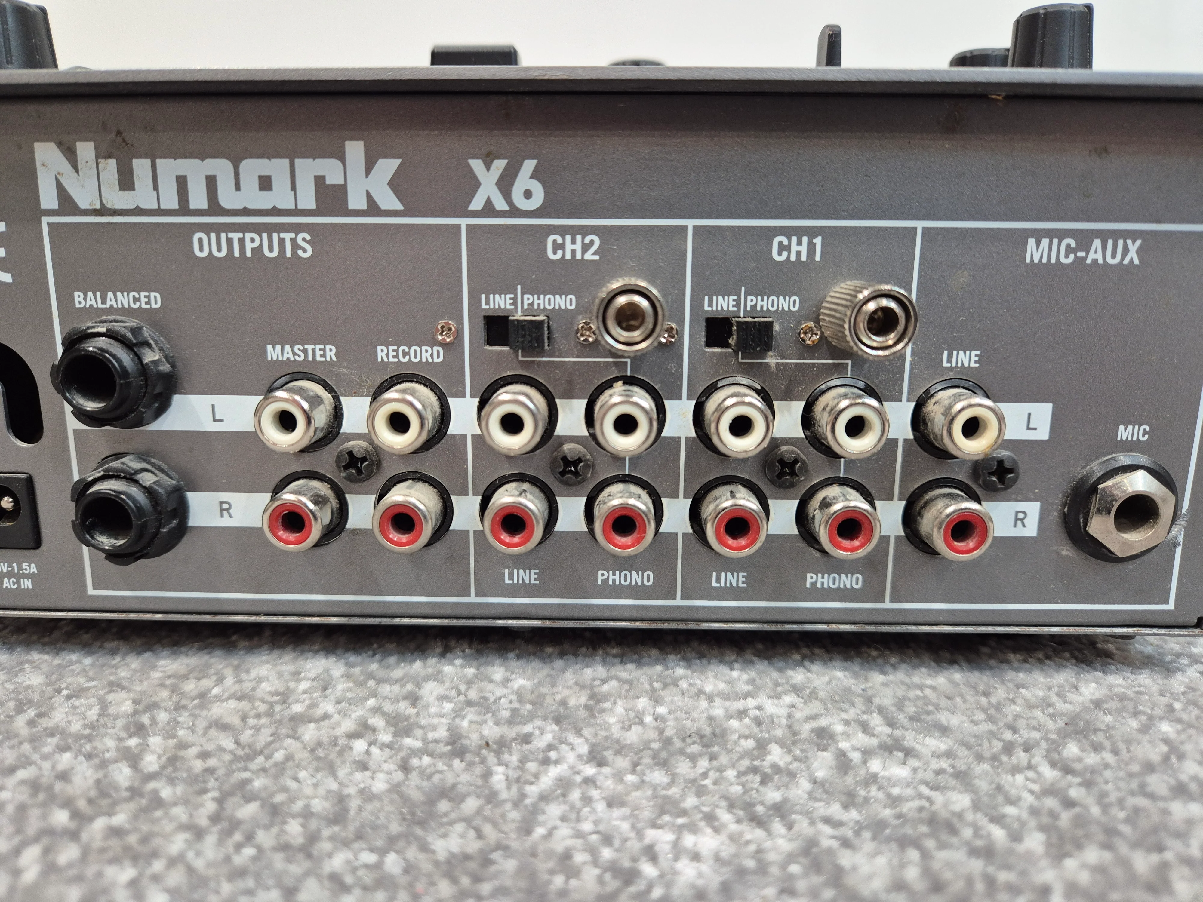 Numark X6 DJ Controller - 4-Channel, Touch-Sensitive Jog Wheels - Very Good w/ Power Supply - Image 7
