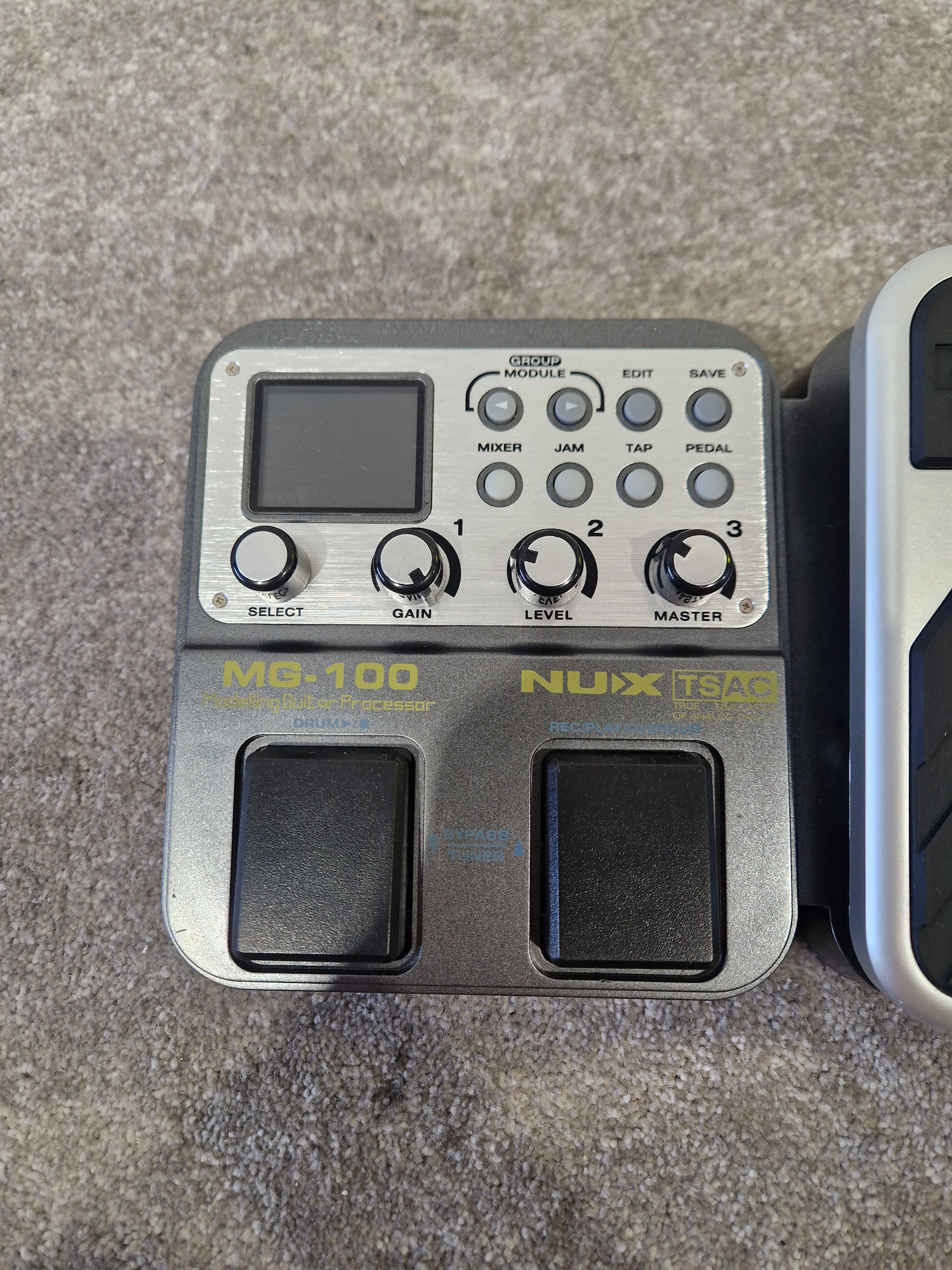 NUX TS/AC MG-100 – Guitar Modelling Processor, Built-in Effects – Excellent - Image 4