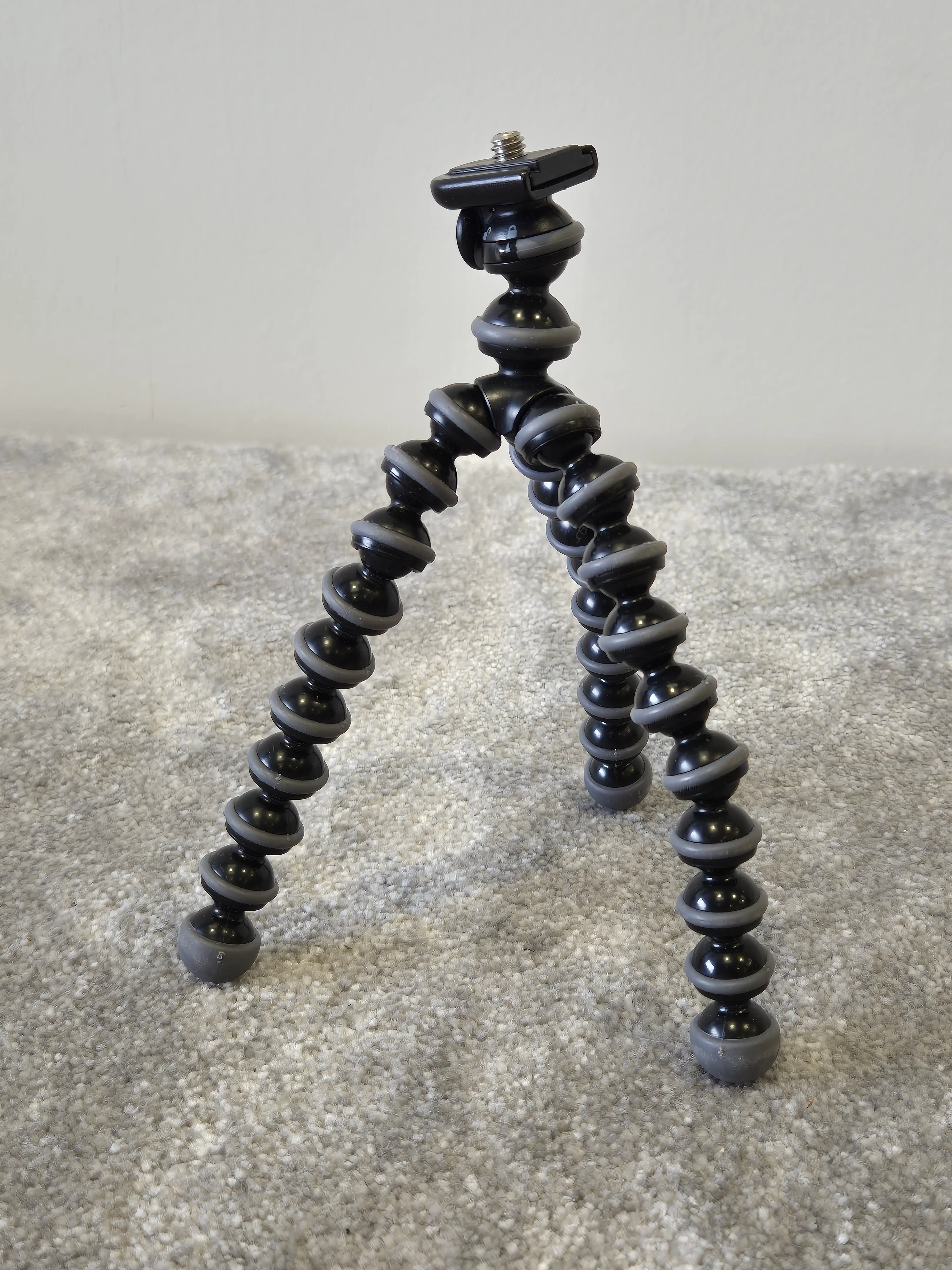 Joby Gorillapod Original - Flexible Camera Tripod w/ Original Box - Image 3