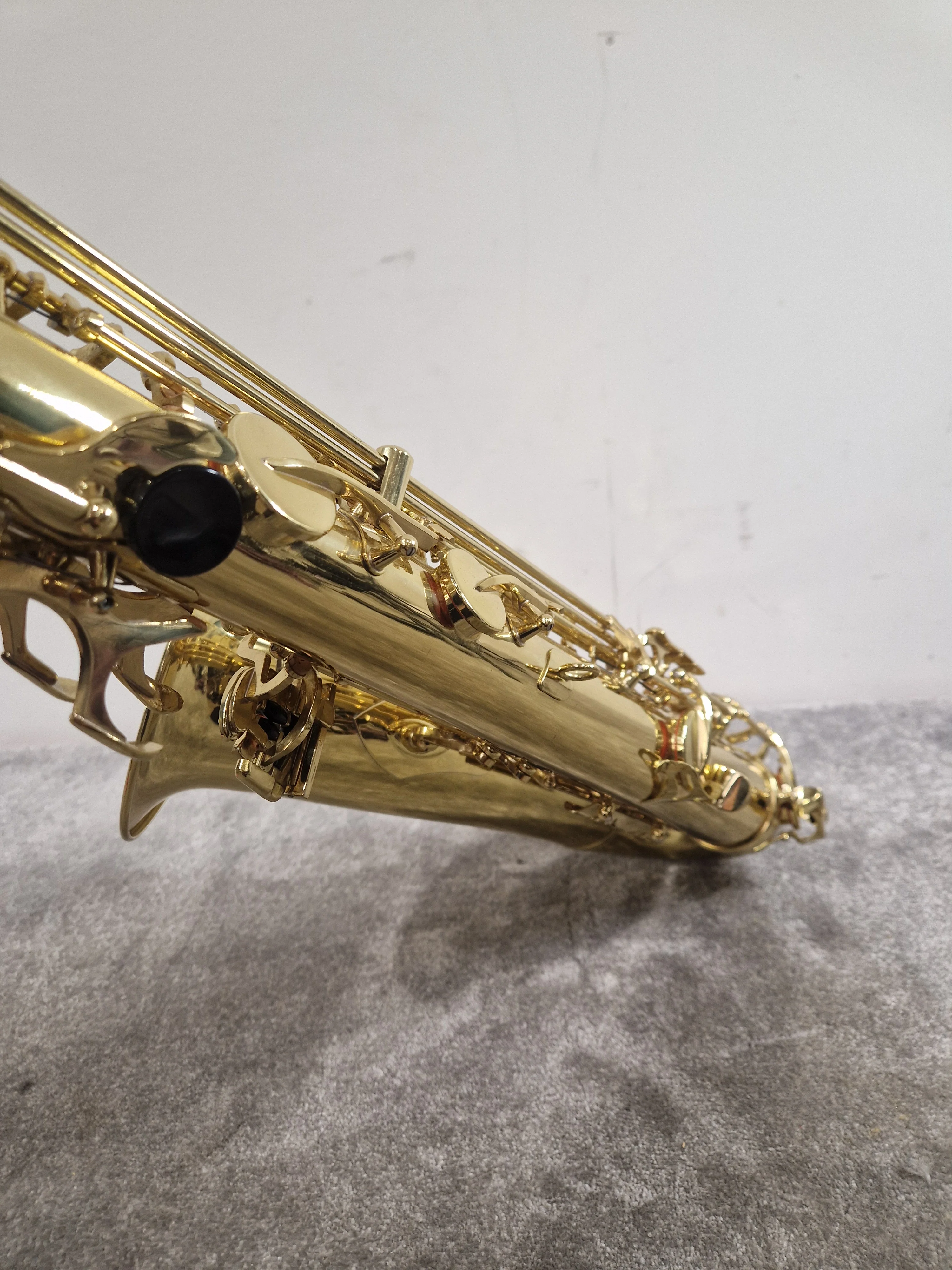 Odyssey OTS800 Premiere – Bb Tenor Saxophone – Excellent - Image 8