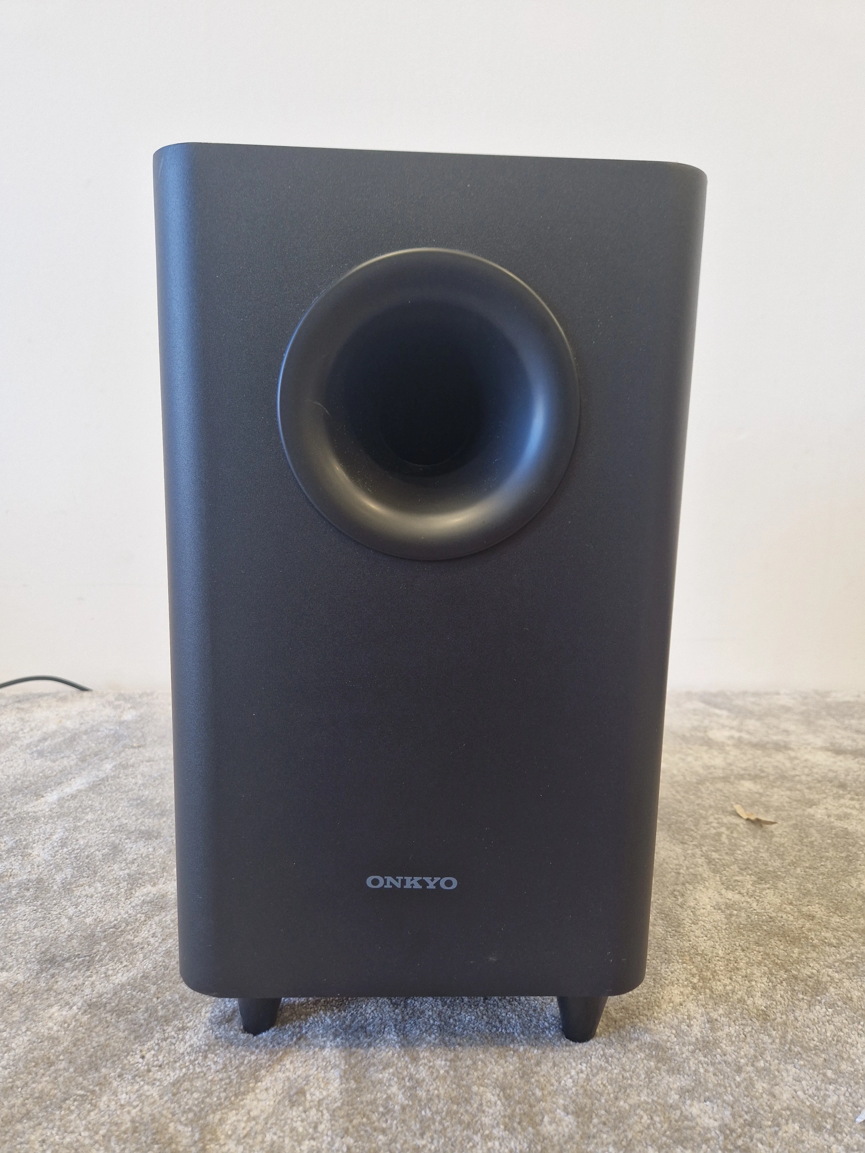 Onkyo HT-R395 - 5.1 Channel Home Cinema System Subwoofer and 4 Speakers - Excellent - Image 4