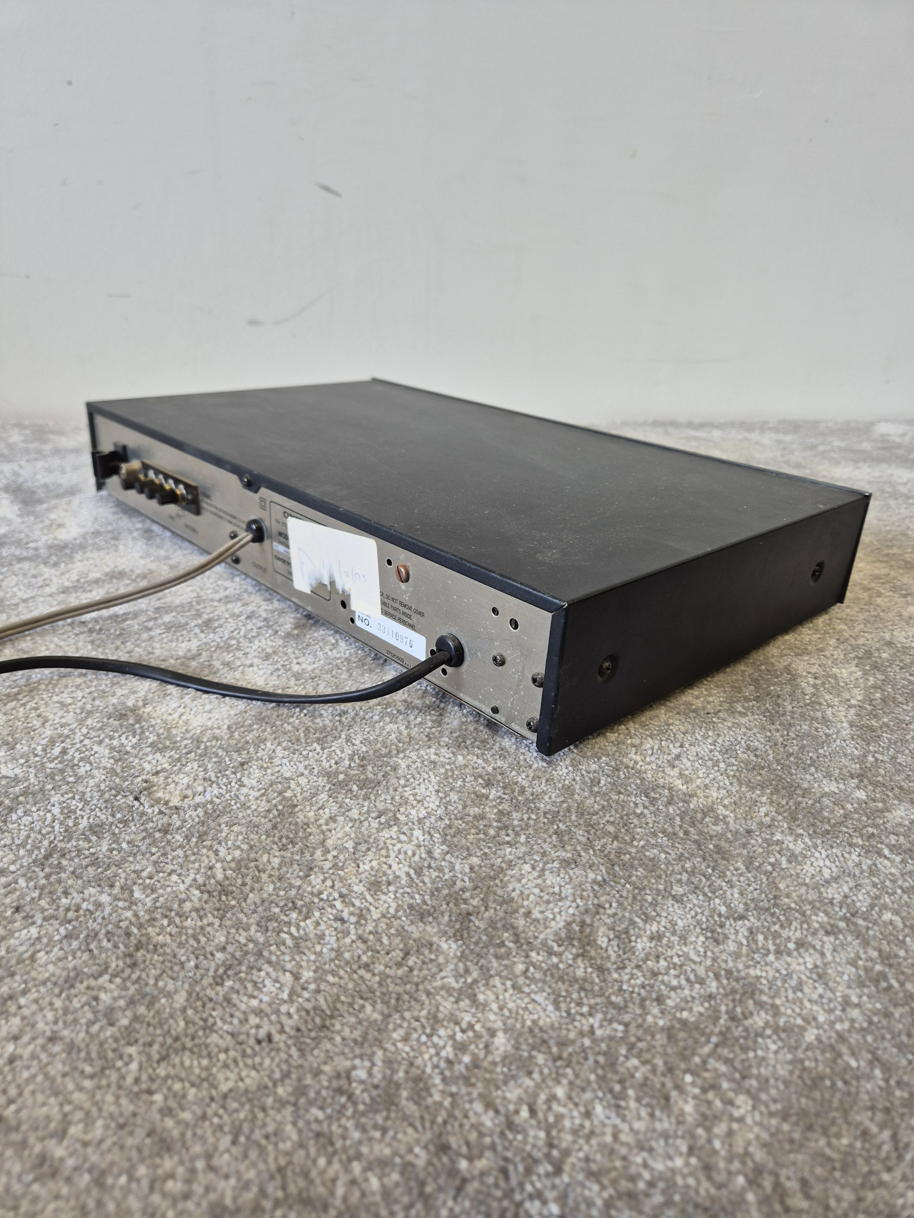 Onkyo T-22L- Vintage FM/MW/LW Stereo Tuner - Classic Analog Design - Fair - Image 5