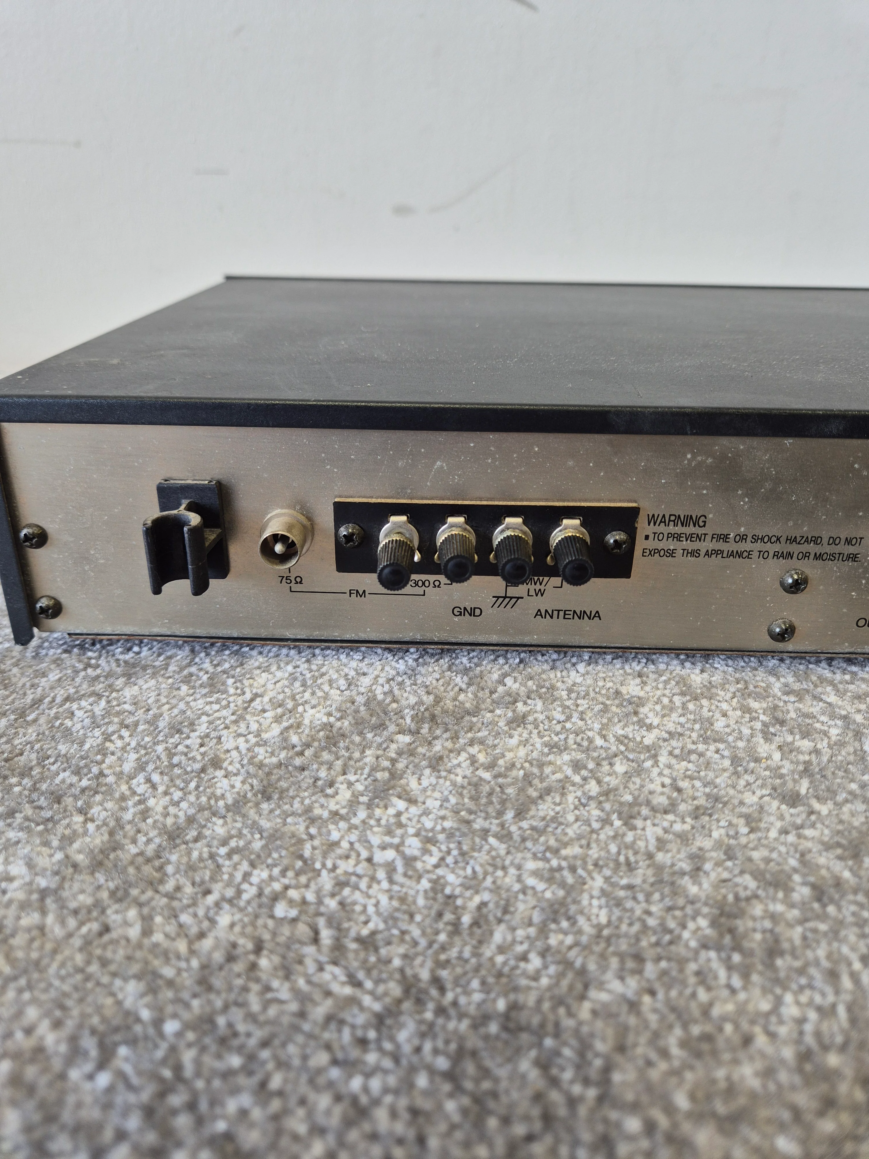 Onkyo T-22L- Vintage FM/MW/LW Stereo Tuner - Classic Analog Design - Fair - Image 8
