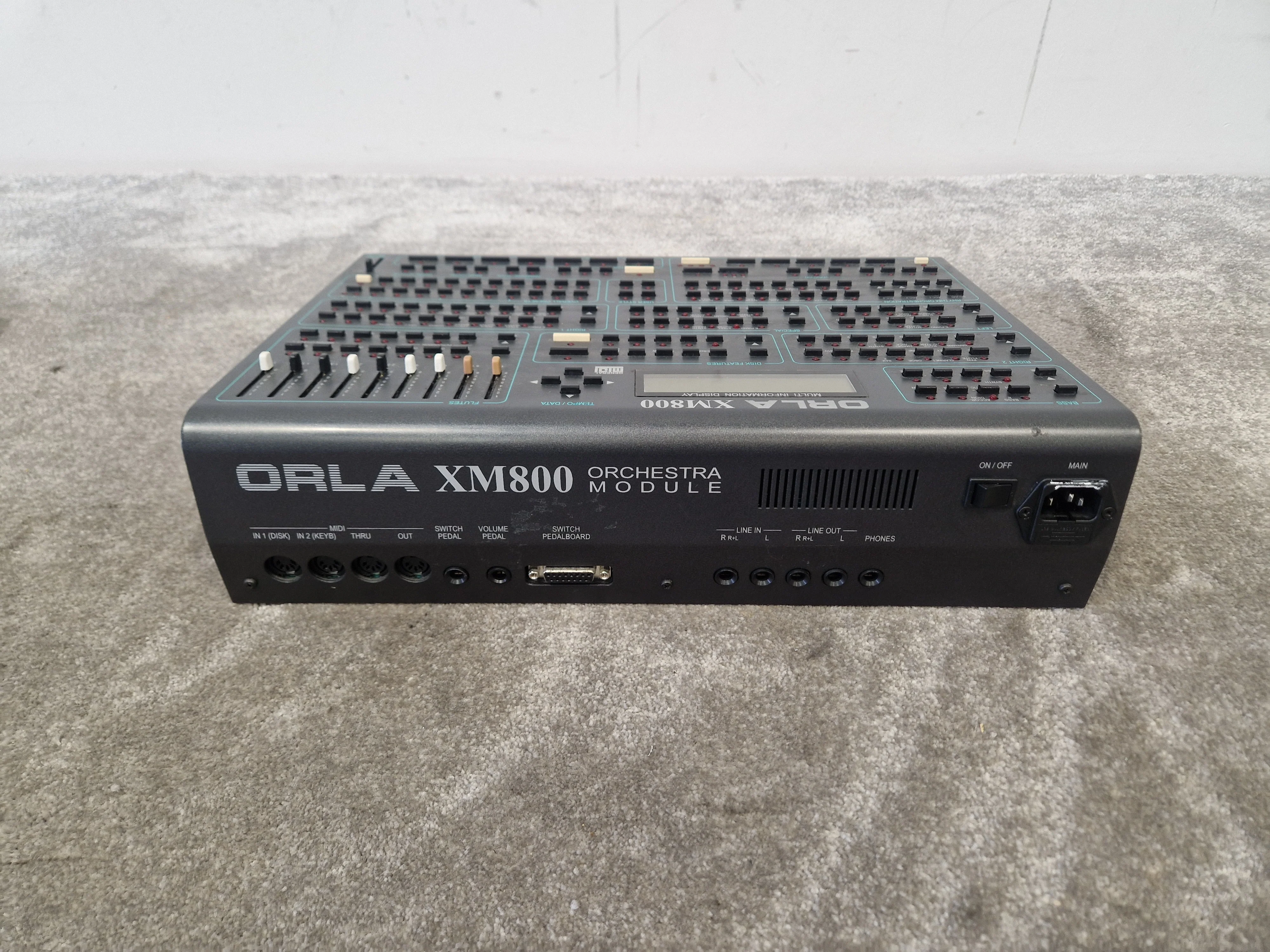 Orla XM800 orchestra module - 800 Sounds, 240 Styles - Excellent w/ Power Supply & Soft Case - Image 4