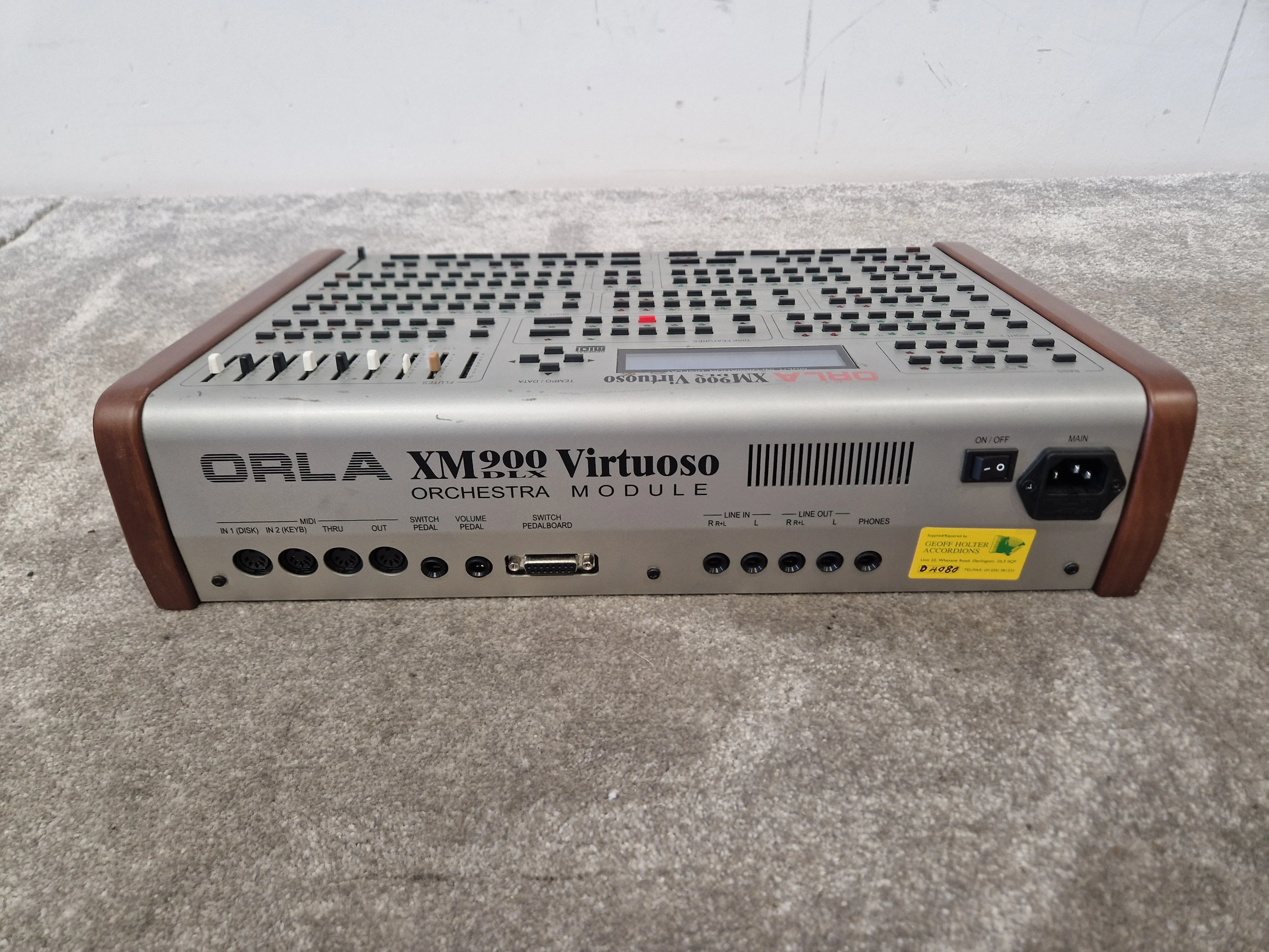 Orla XM900 DLX orchestra module - 900 Sounds, 128-Note Polyphony - Spares or Repair w/ Power Supply & Soft Case - Image 10
