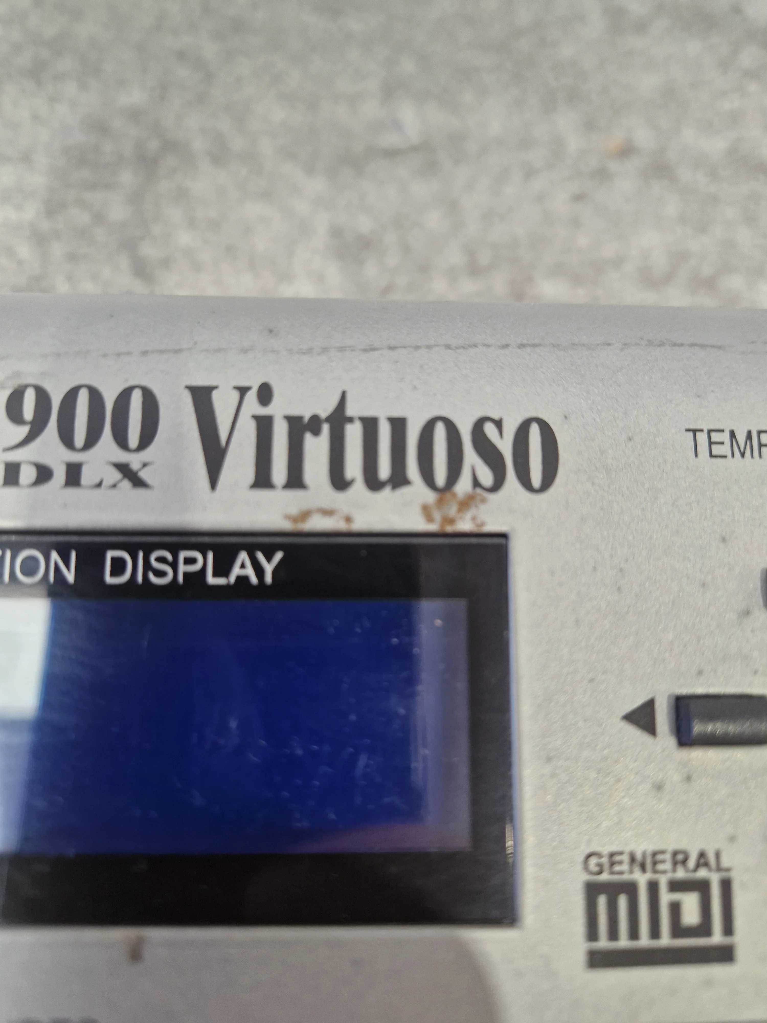 Orla XM900 DLX orchestra module - 900 Sounds, 128-Note Polyphony - Spares or Repair w/ Power Supply & Soft Case - Image 3