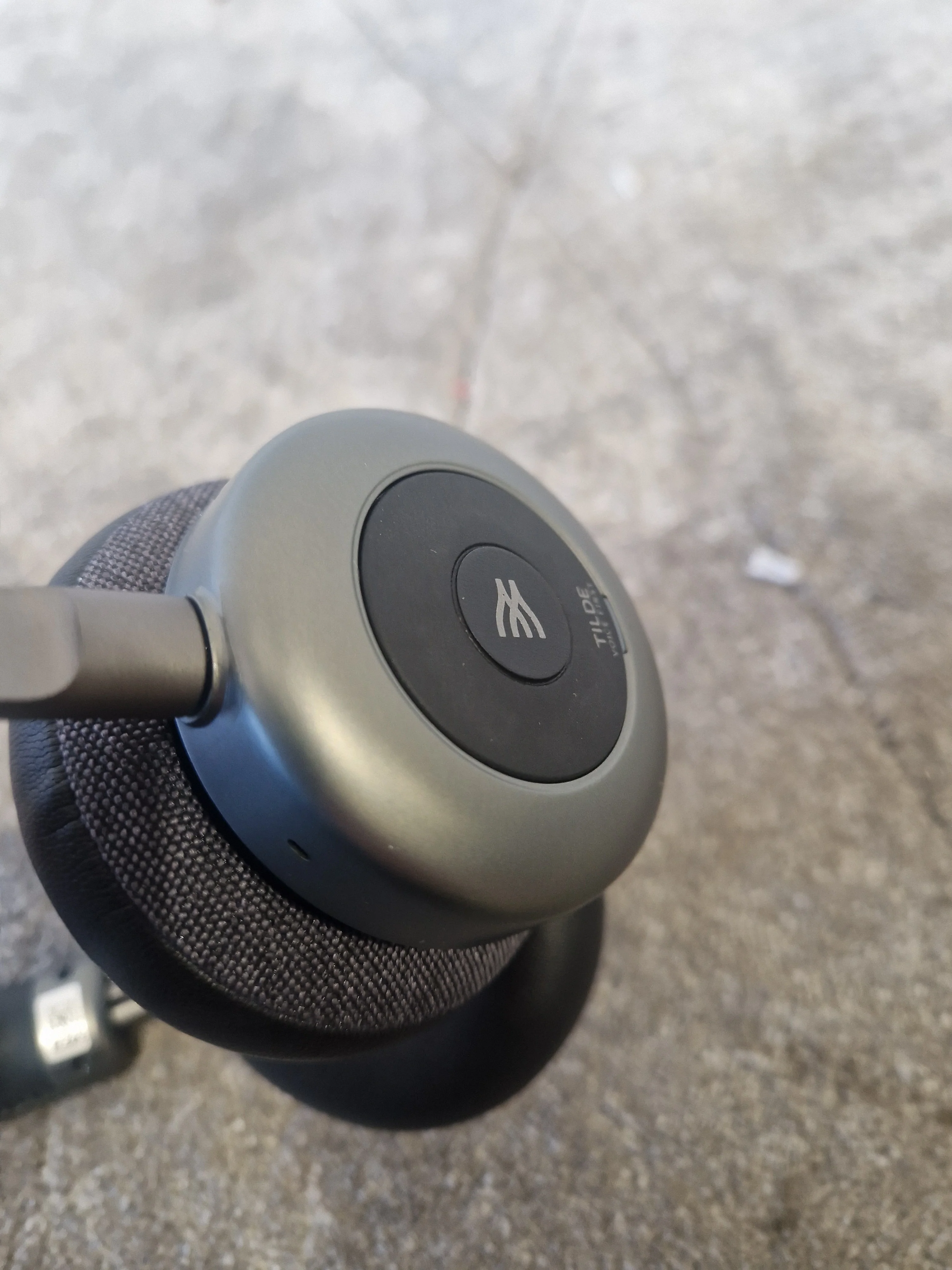Orosound Tilde Pro - Headphones - Like New w/ Soft Case, Manuals & Cables - Image 2
