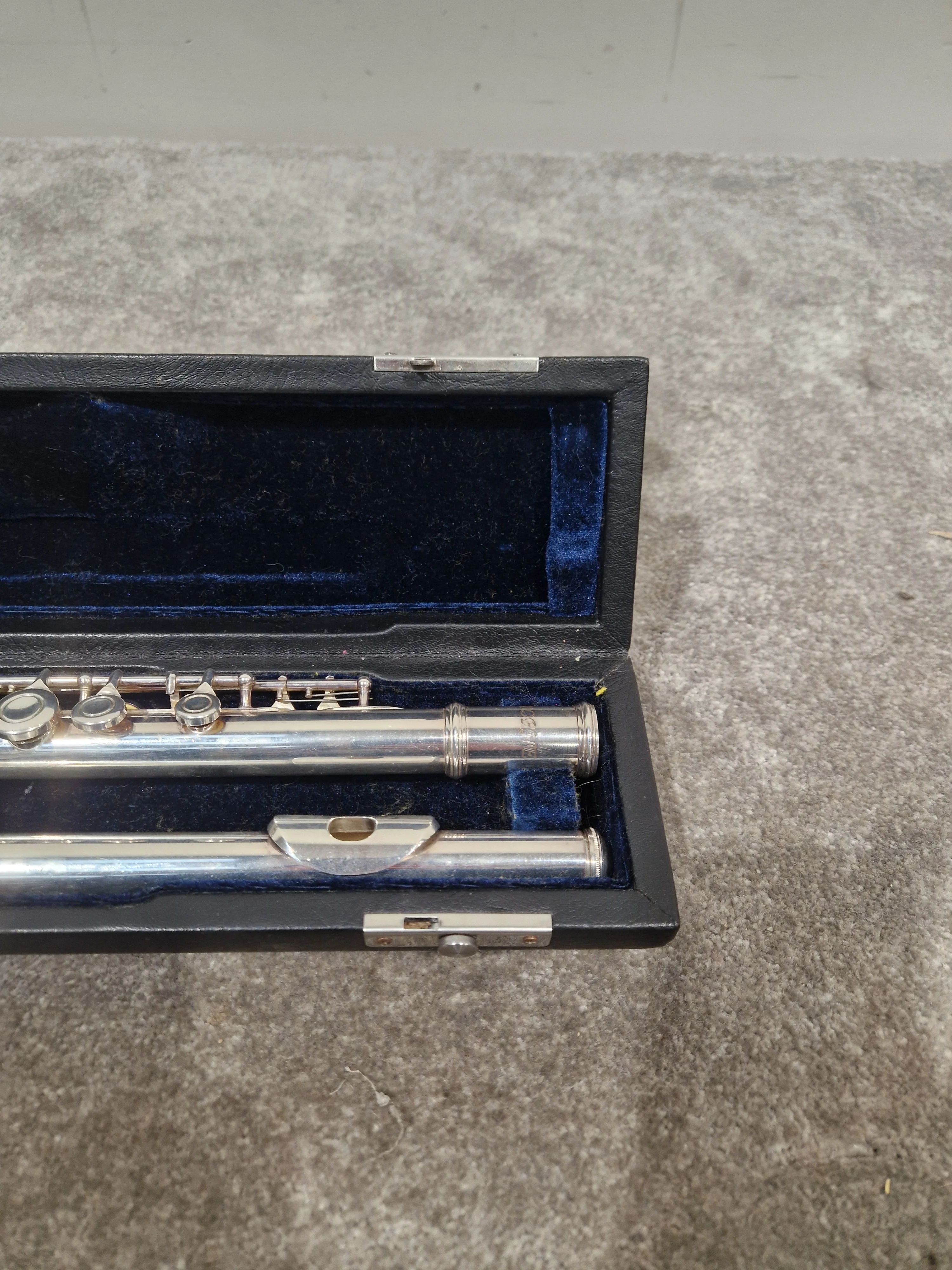 Osborne Engraved Silver Standard Nickel Flute - Elegant Design - Good w/ Hard Case - Image 7