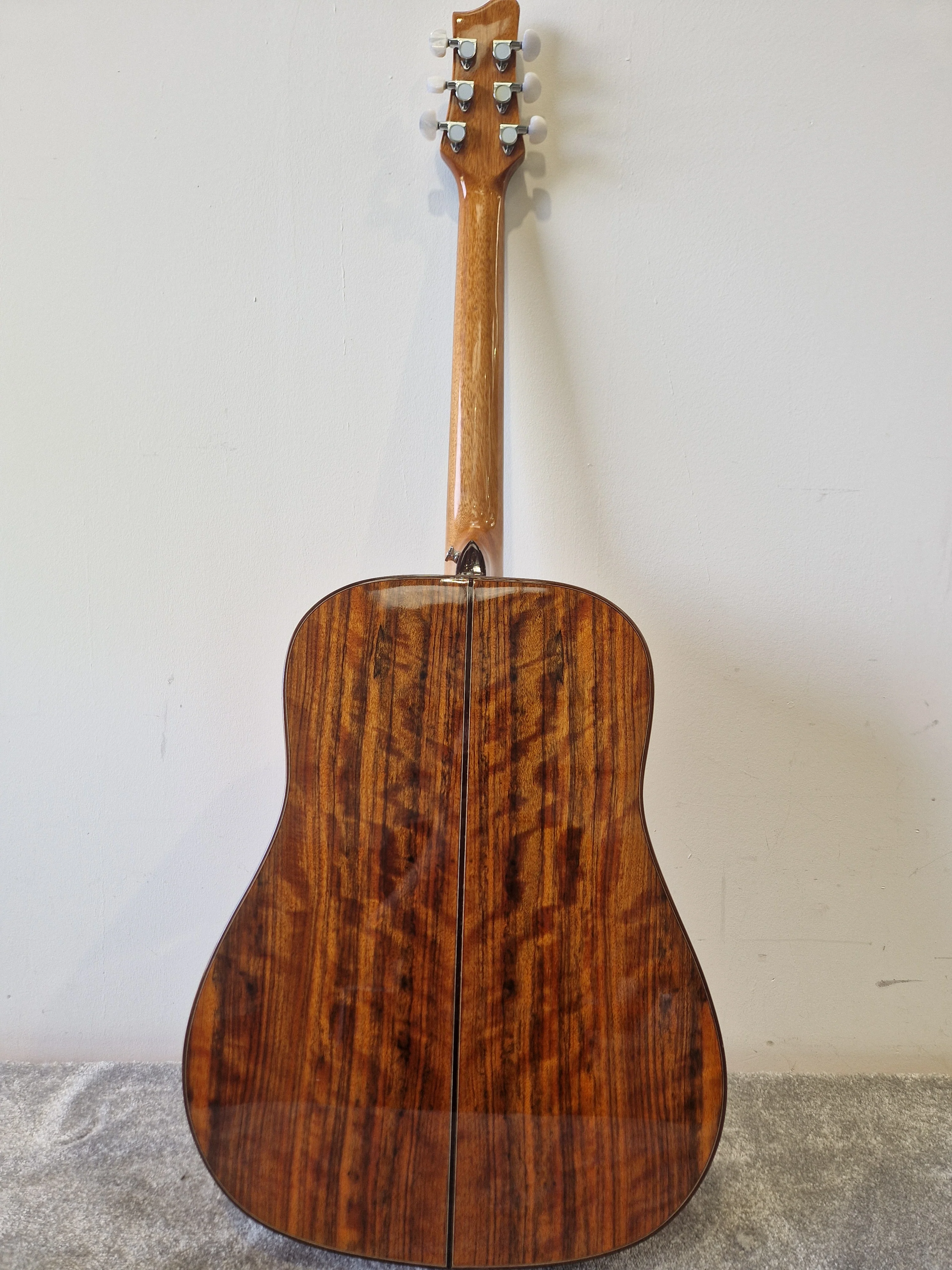 Ozark 3801 Dreadnought Acoustic Guitar – Solid Cedar Top & Koa Back – Very Good - Image 4