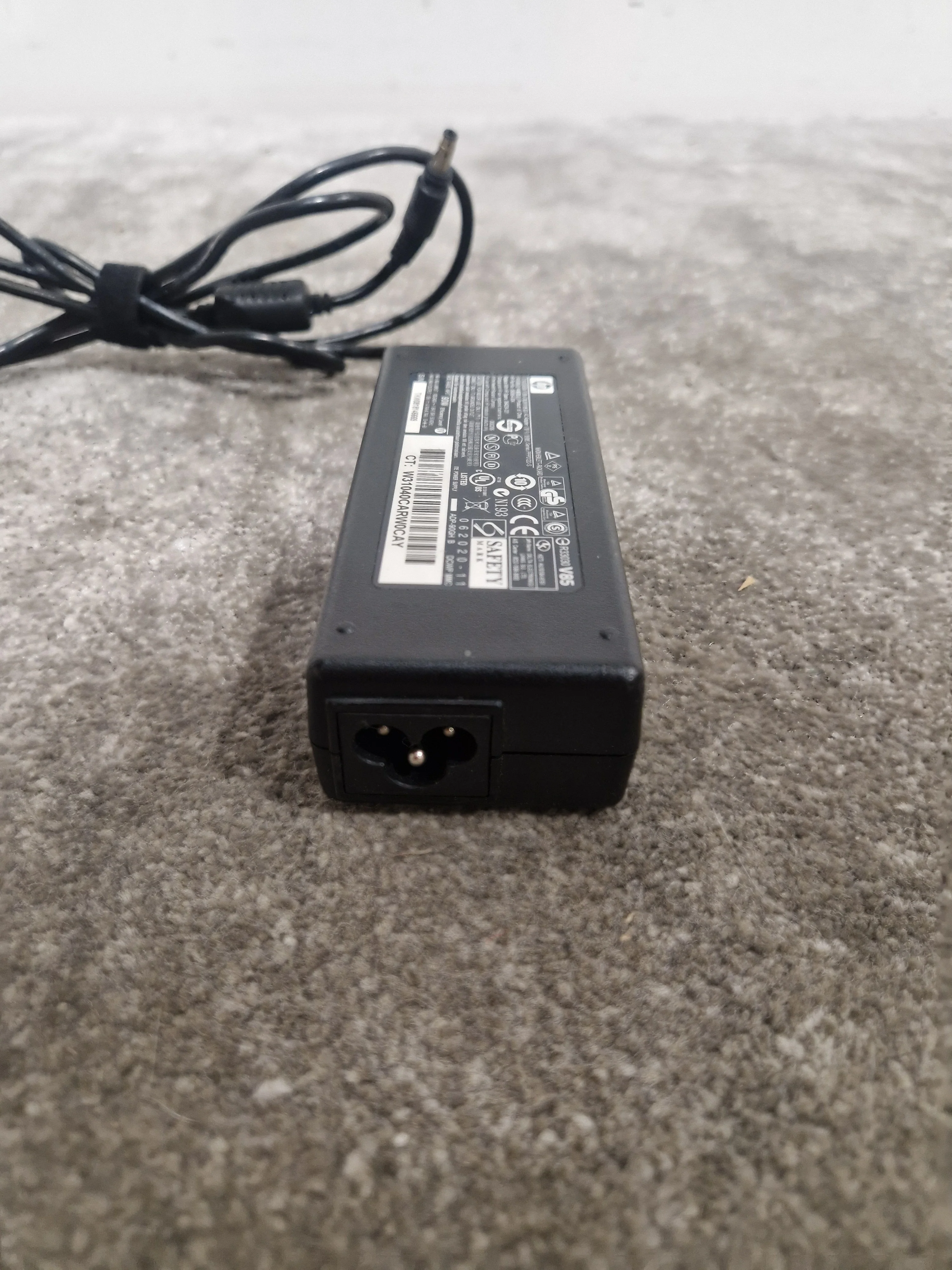 HP AC Adapter Charger 19V – AC Adapter - Excellent - Image 3