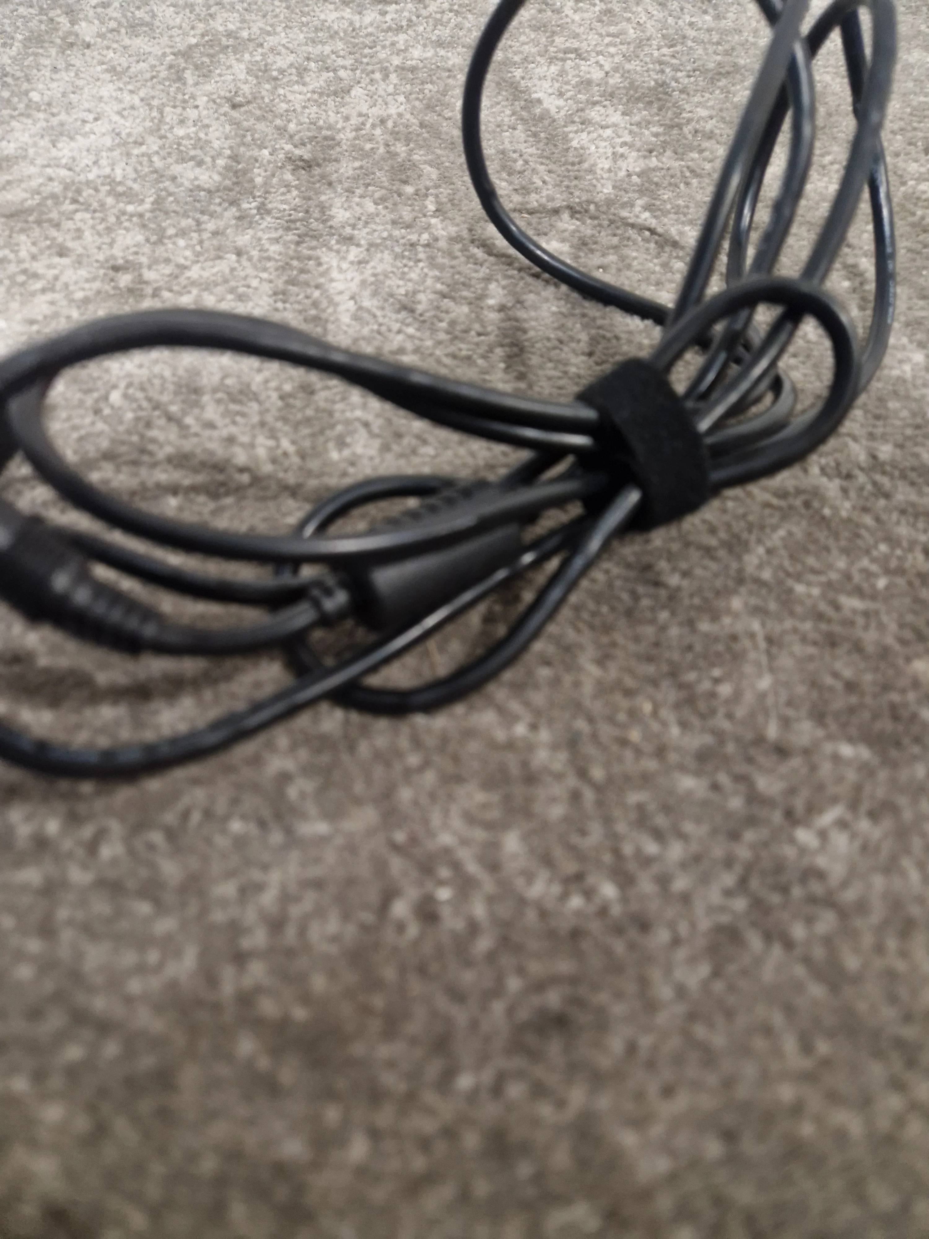 HP AC Adapter Charger 19V – AC Adapter - Excellent - Image 6