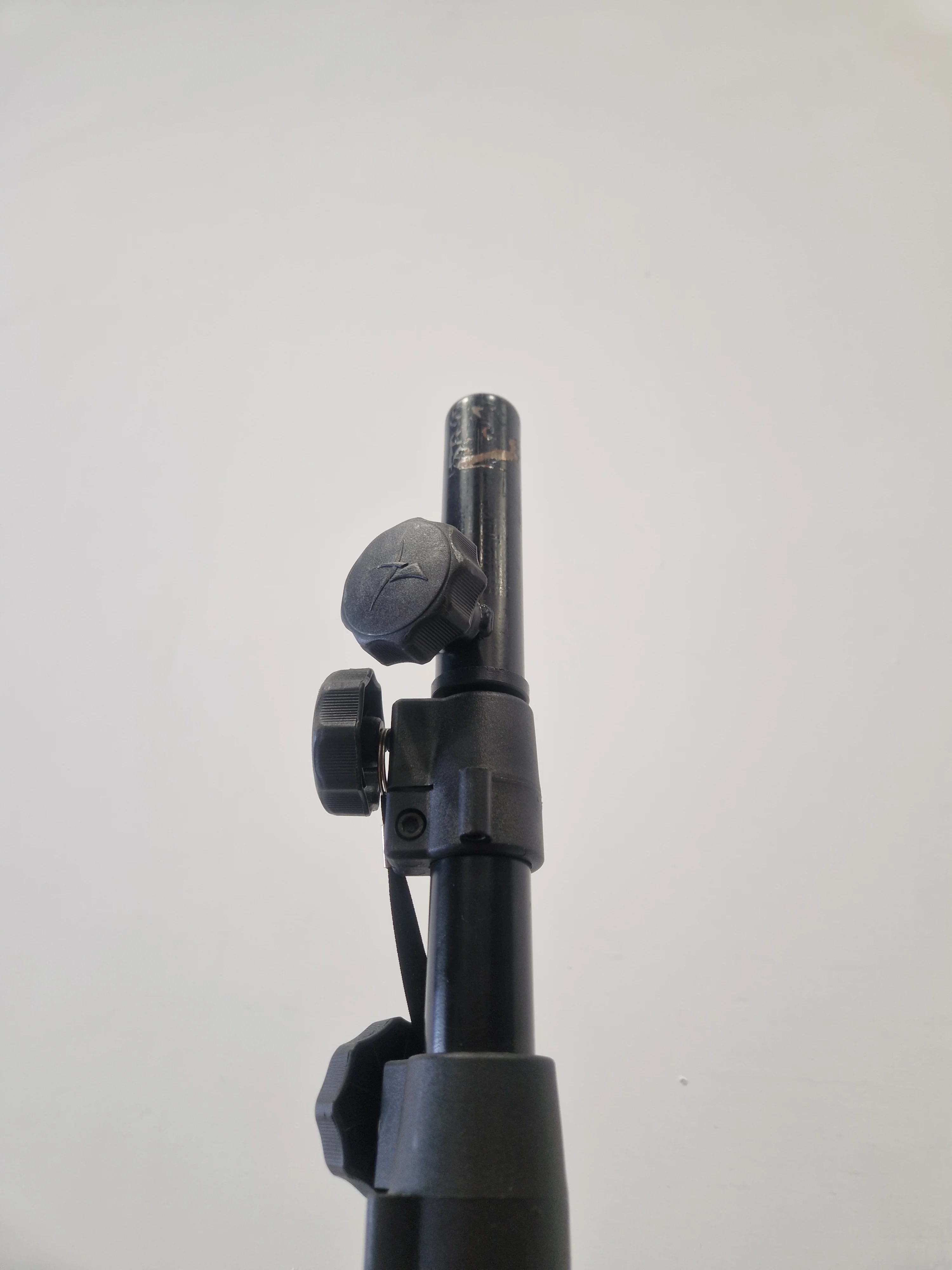 PA Speaker Stand - Adjustable Height, Durable Construction - Very Good - Image 2
