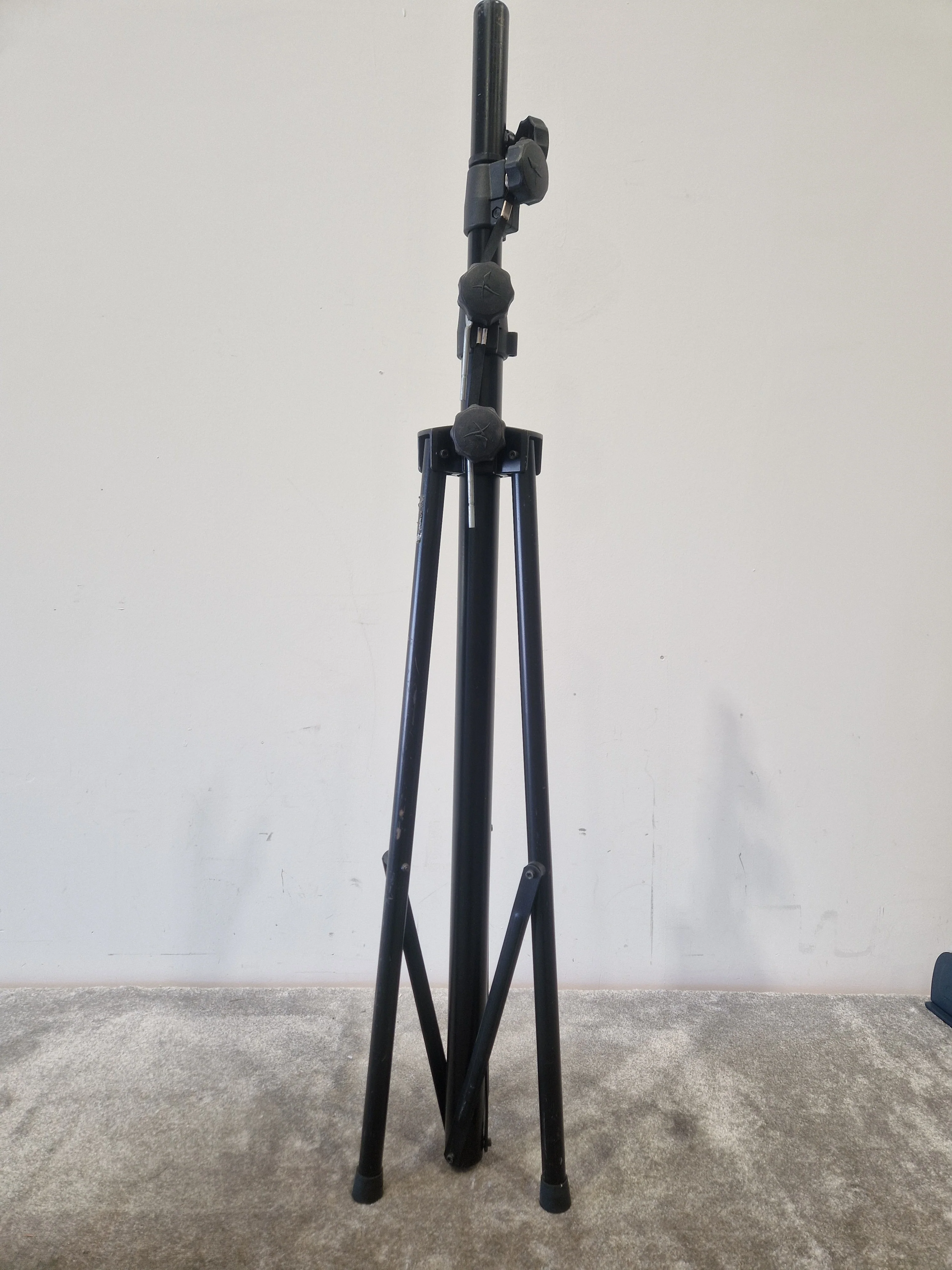 PA Speaker Stand - Adjustable Height, Durable Construction - Very Good - Image 3