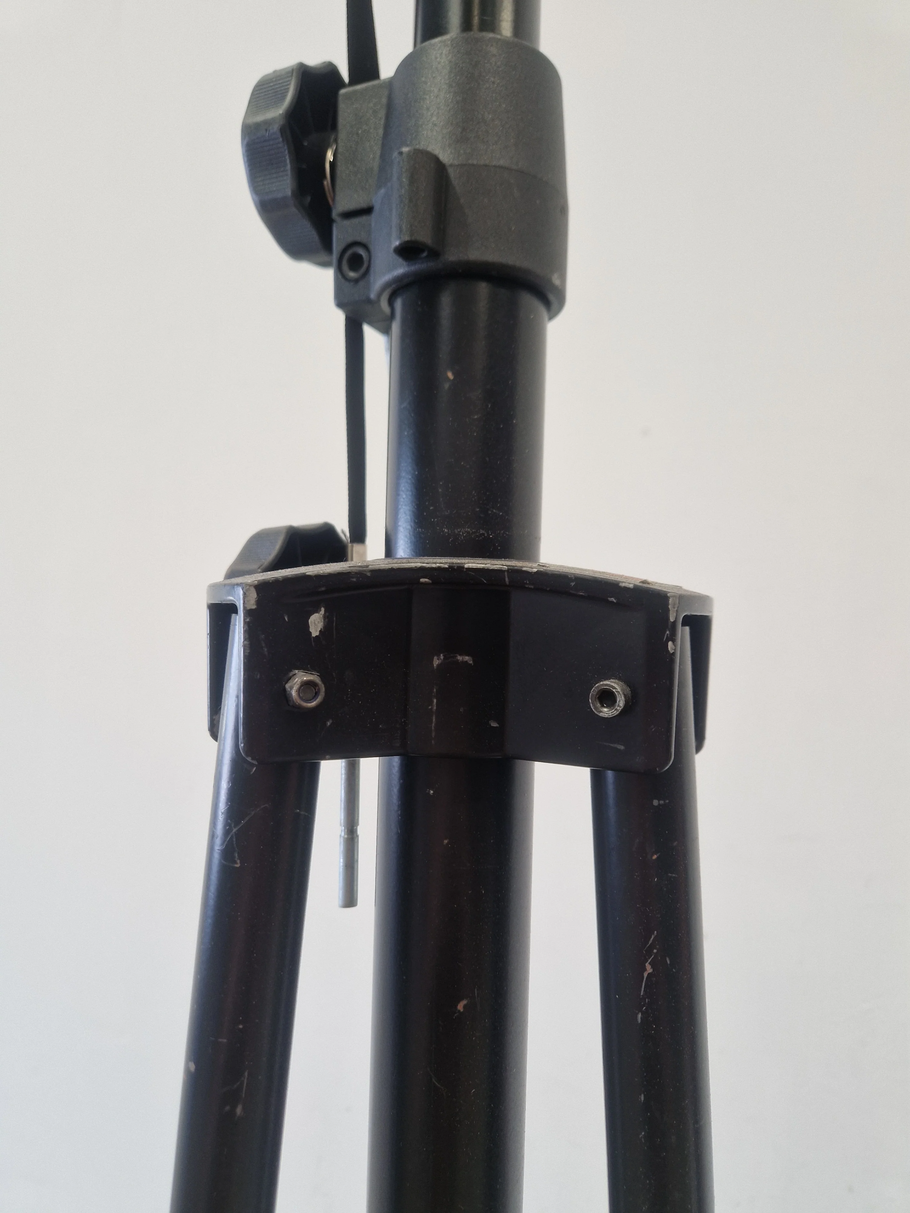 PA Speaker Stand - Adjustable Height, Durable Construction - Very Good - Image 5