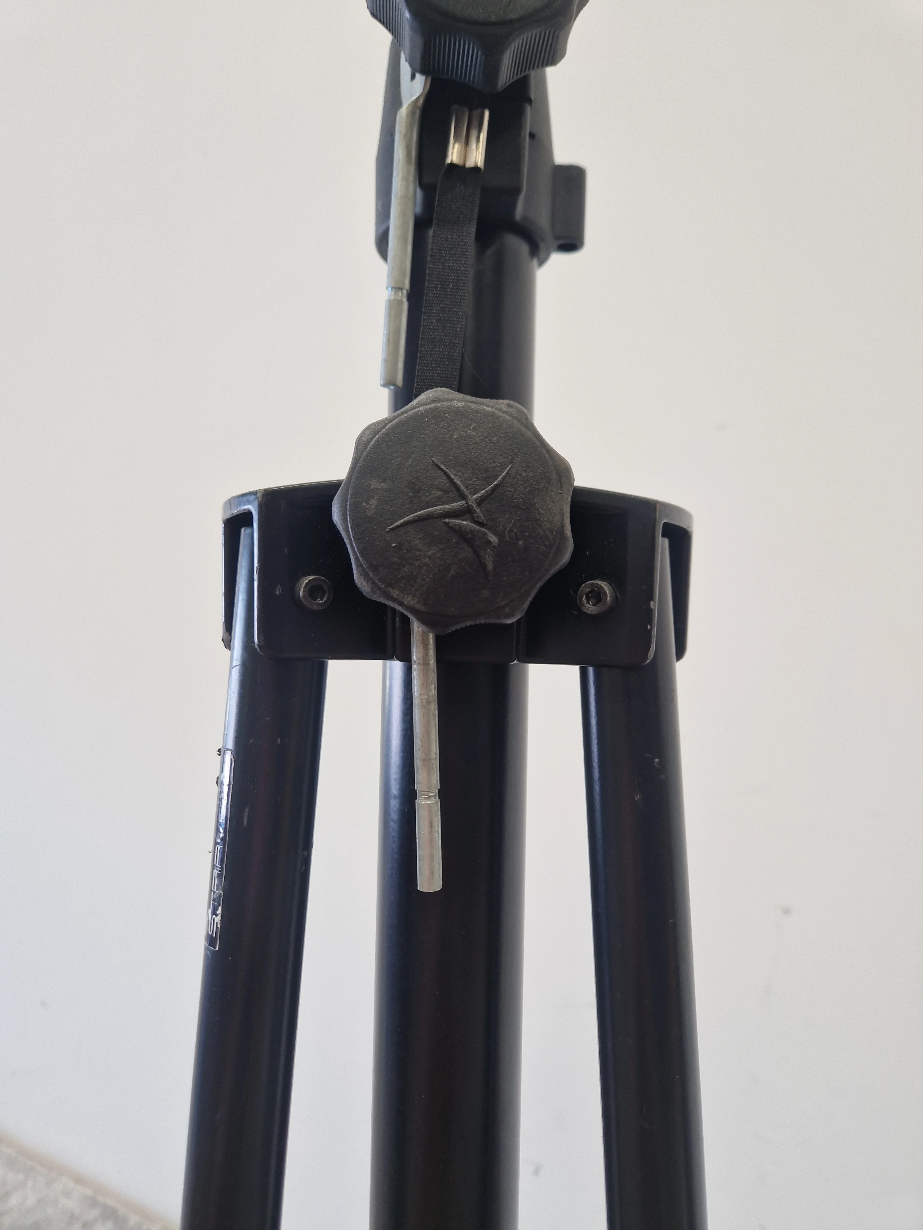 PA Speaker Stand - Adjustable Height, Durable Construction - Very Good - Image 9