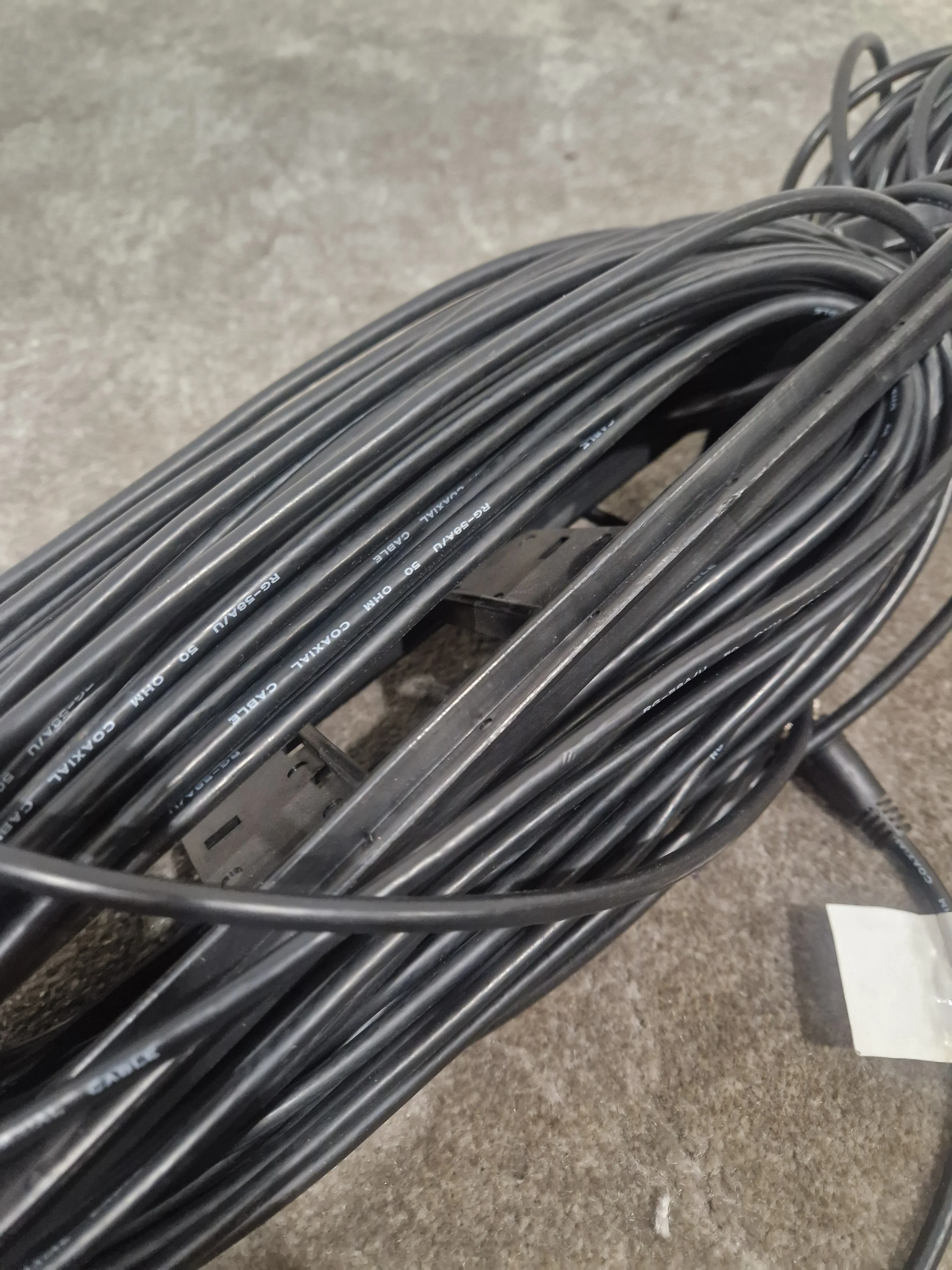 Pair OF Coaxial Cables on Loom  - High-Fidelity Signal Transfer - Excellent - Image 10