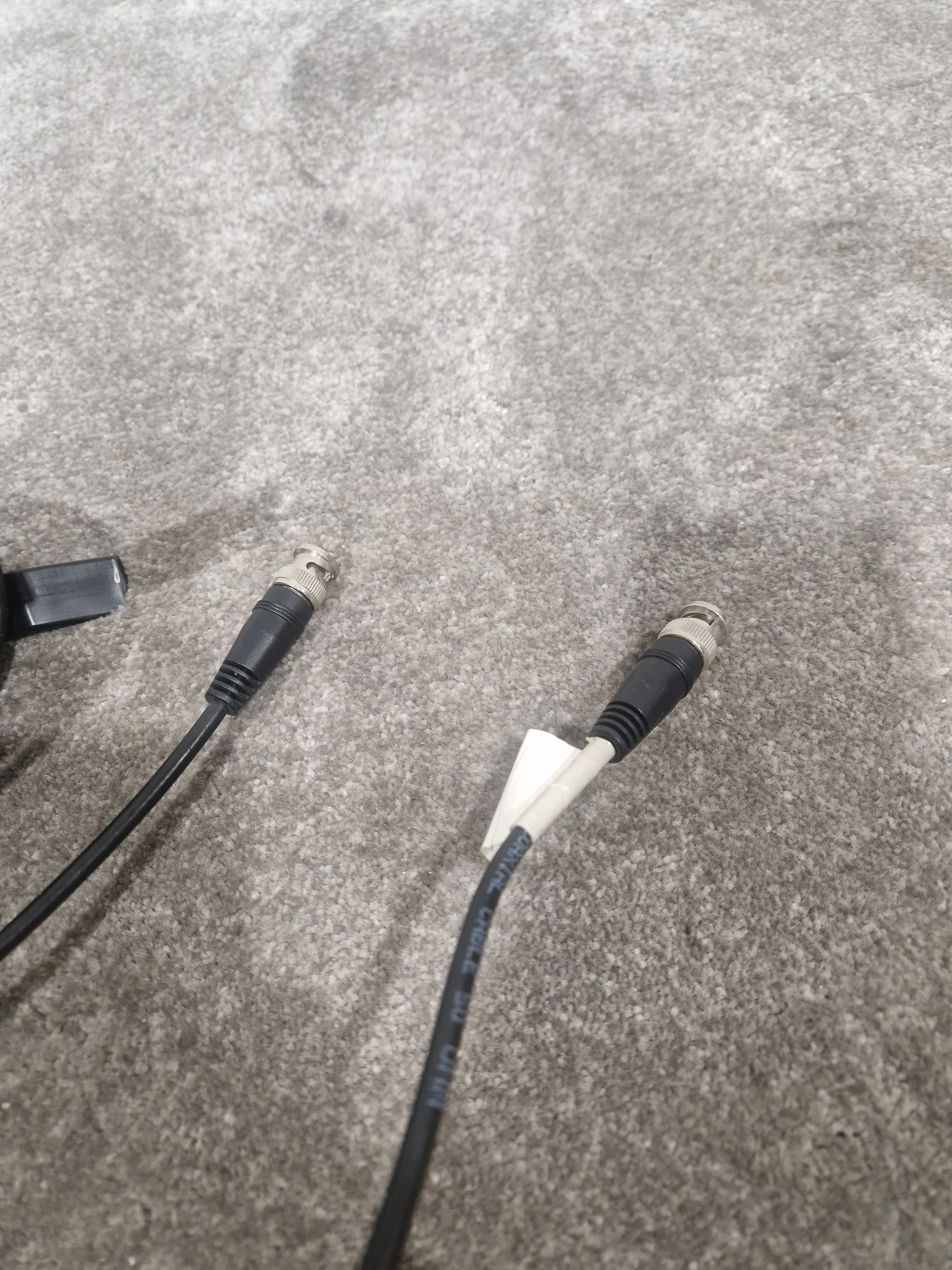 Pair OF Coaxial Cables on Loom  - High-Fidelity Signal Transfer - Excellent - Image 7
