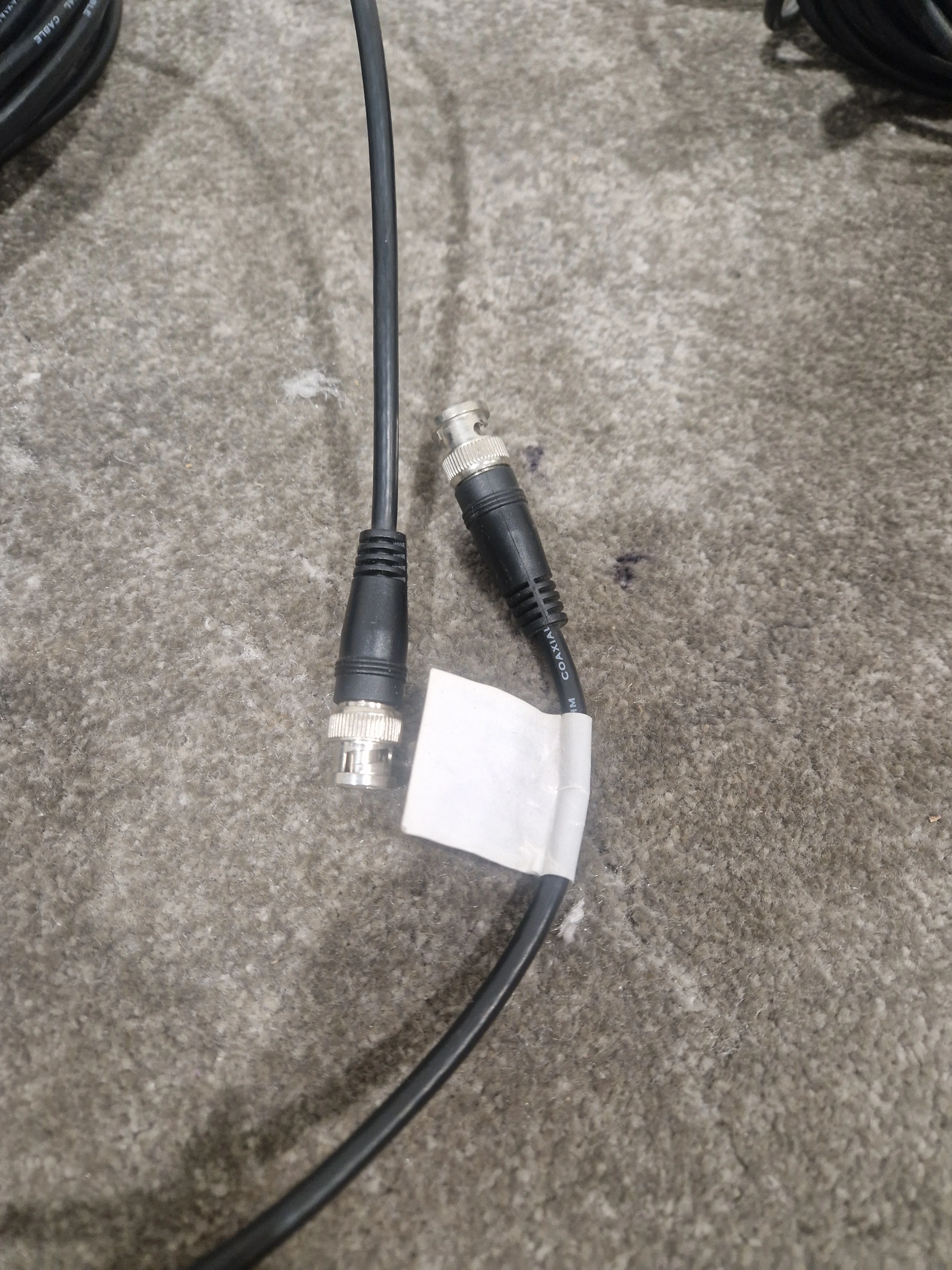 Pair OF Coaxial Cables on Loom  - High-Fidelity Signal Transfer - Excellent - Image 8