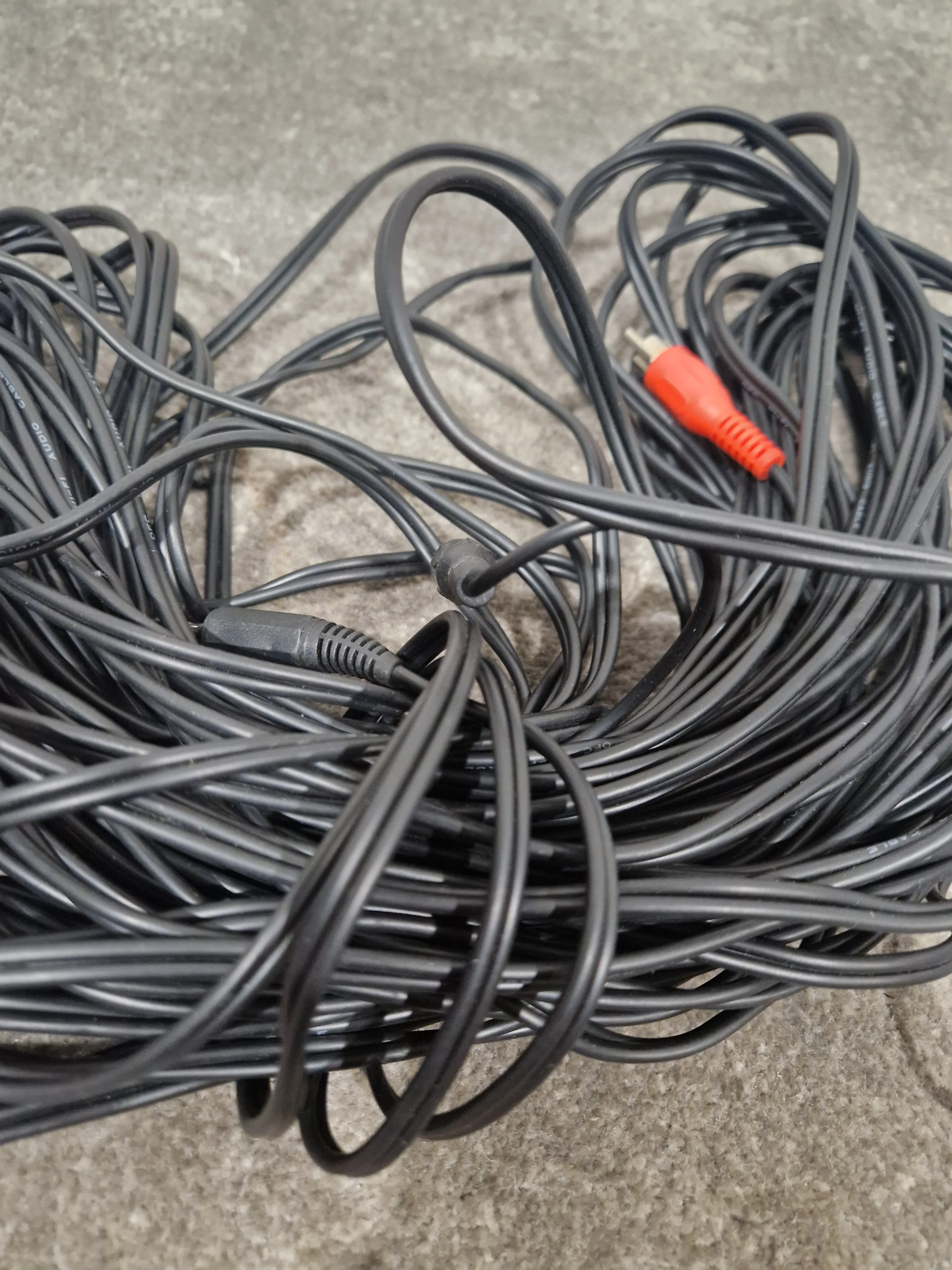 Pair OF Phono TO 3.5mm Jack Long Length - Durable Audio Cable - Excellent - Image 5