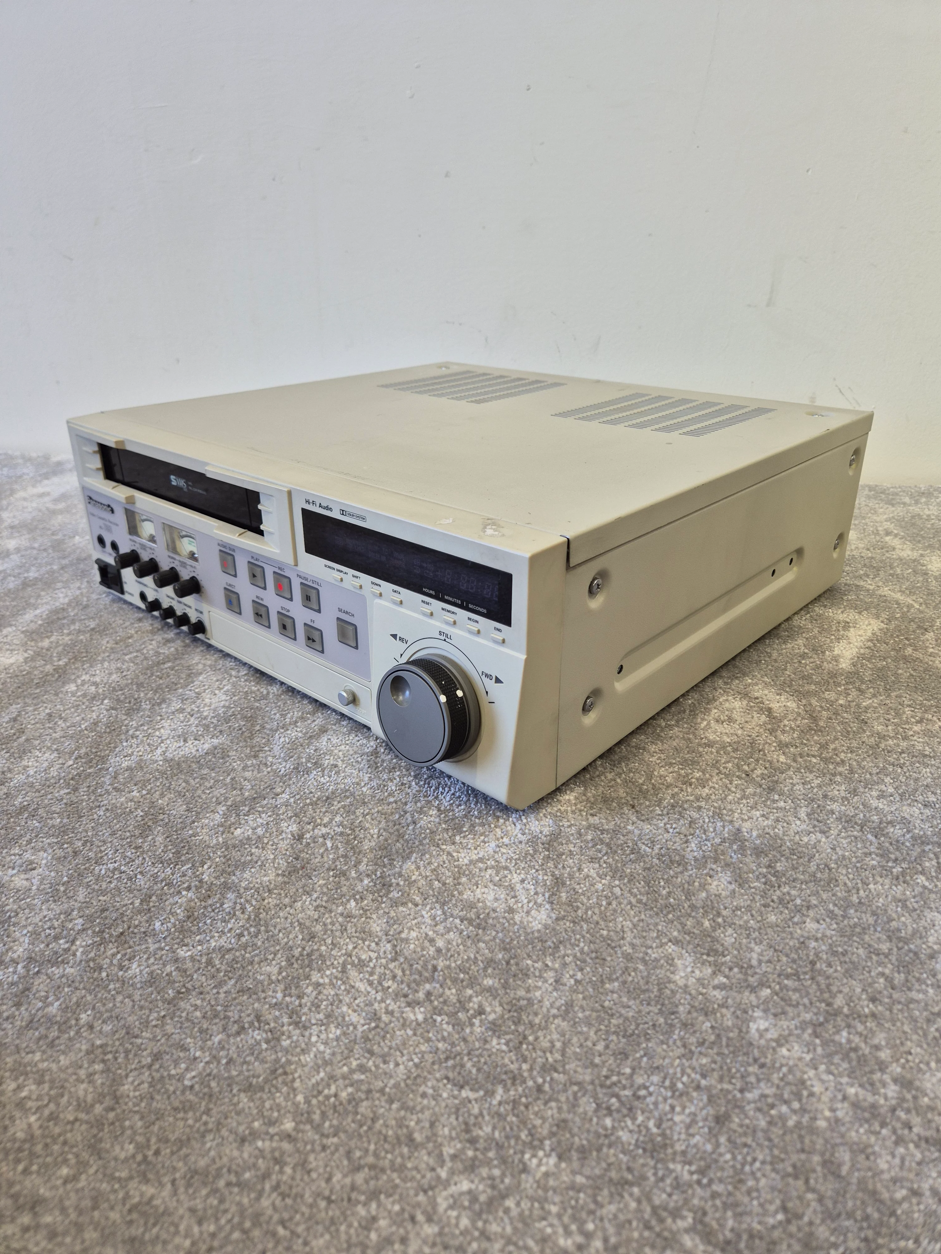 Panasonic AG-7350 Video Cassette Recorder - Spares or Repairs - Image 3