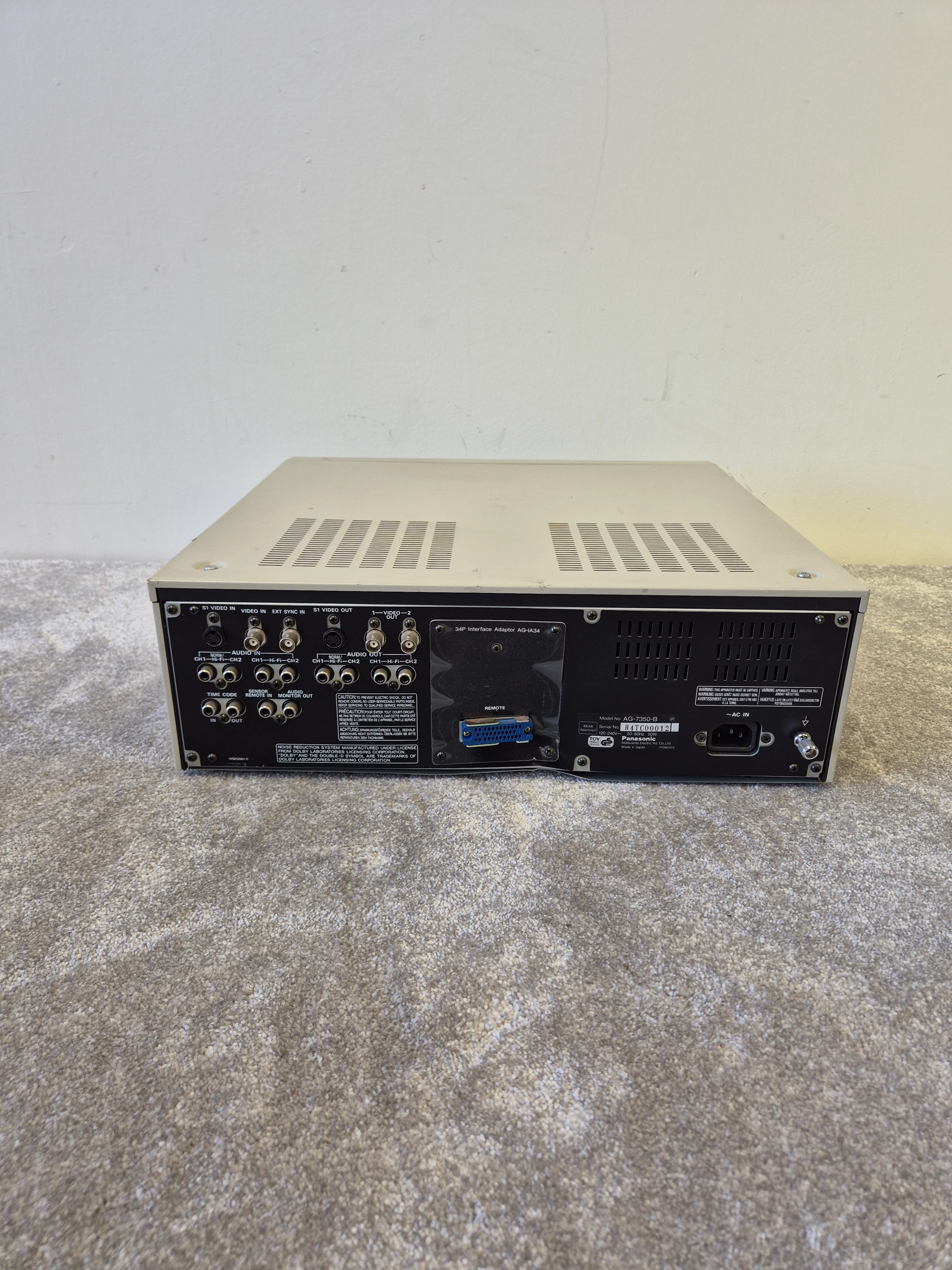 Panasonic AG-7350 Video Cassette Recorder - Spares or Repairs - Image 9