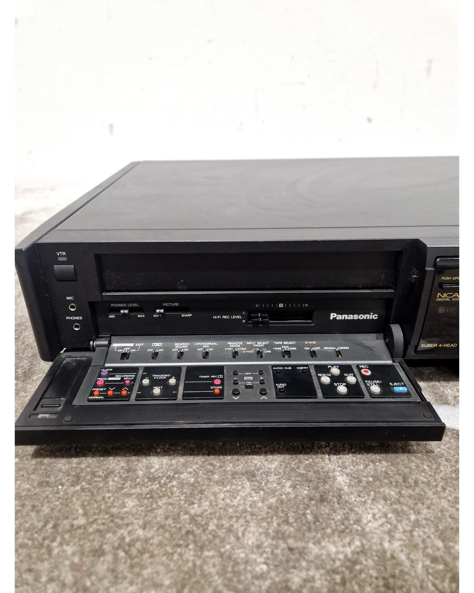 Panasonic NV-FS200 HQ - Video Cassette Recorder - Black – Video Cassette Recorder - Spares or Repair - Image 9