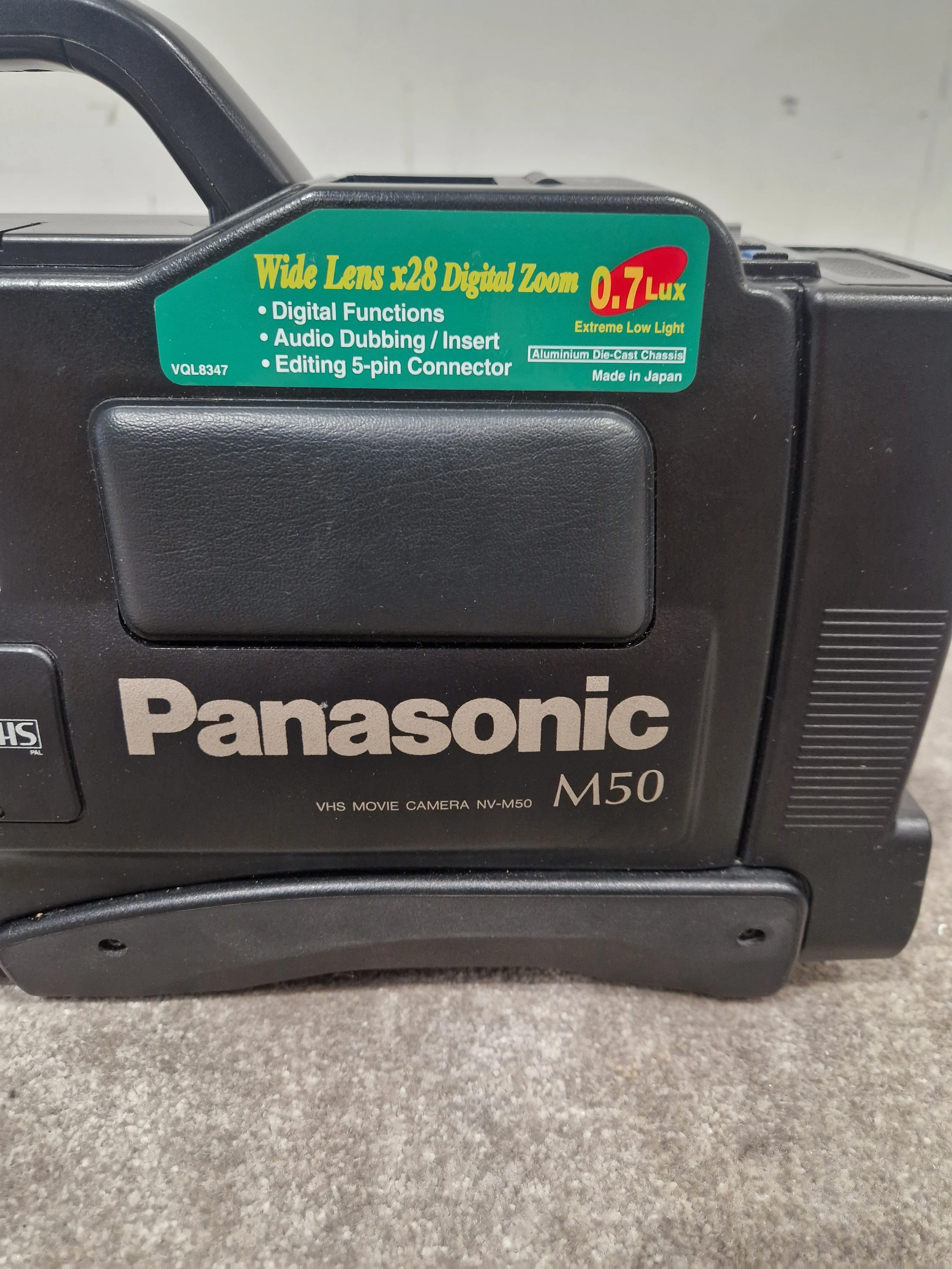 Panasonic NV-M50 - Professional Video Camera, 3-CCD Technology - Very Good w/ Power Supply & Hard Case & Camera Accessories & Adapter - Image 12