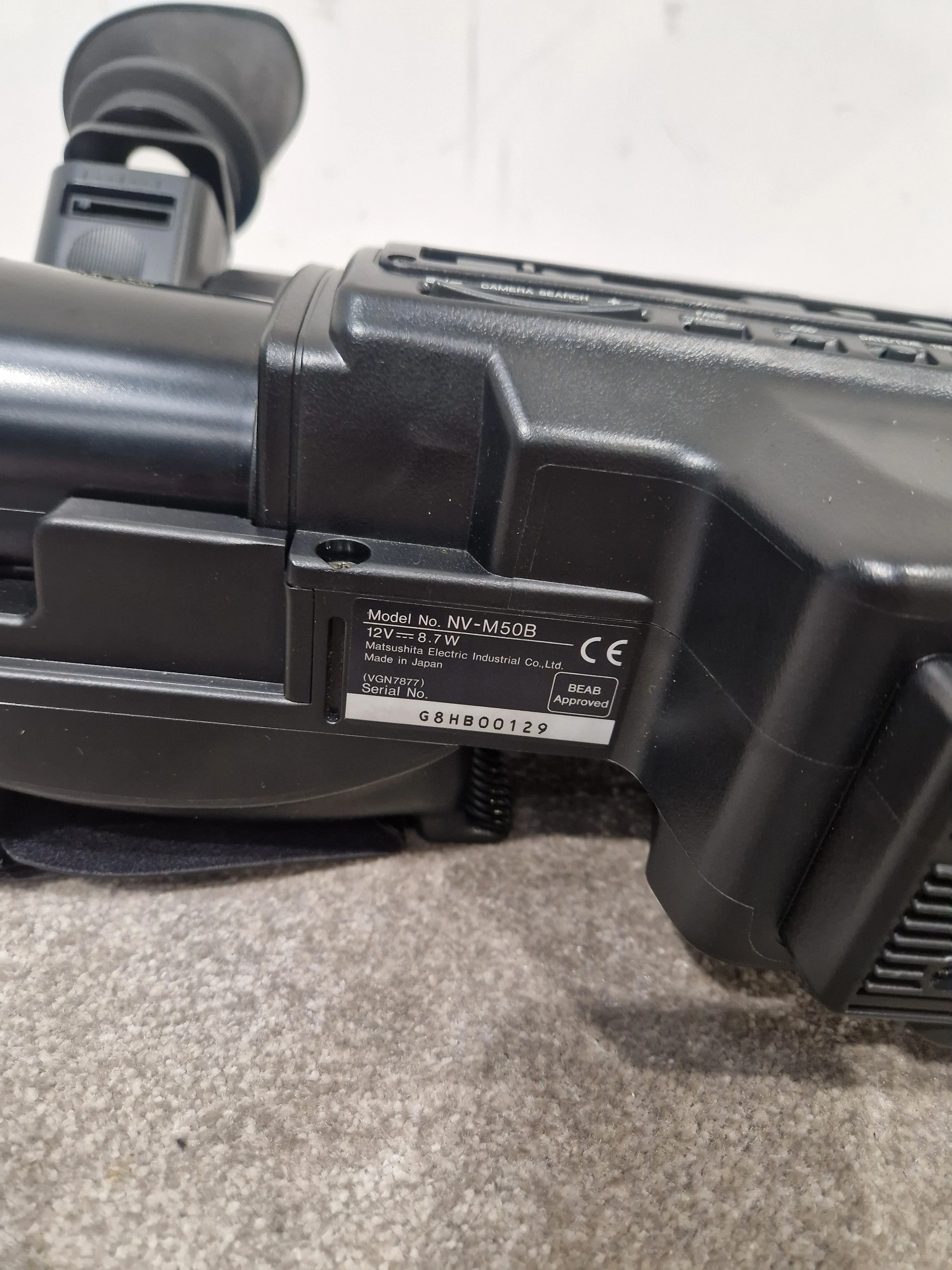 Panasonic NV-M50 - Professional Video Camera, 3-CCD Technology - Very Good w/ Power Supply & Hard Case & Camera Accessories & Adapter - Image 18