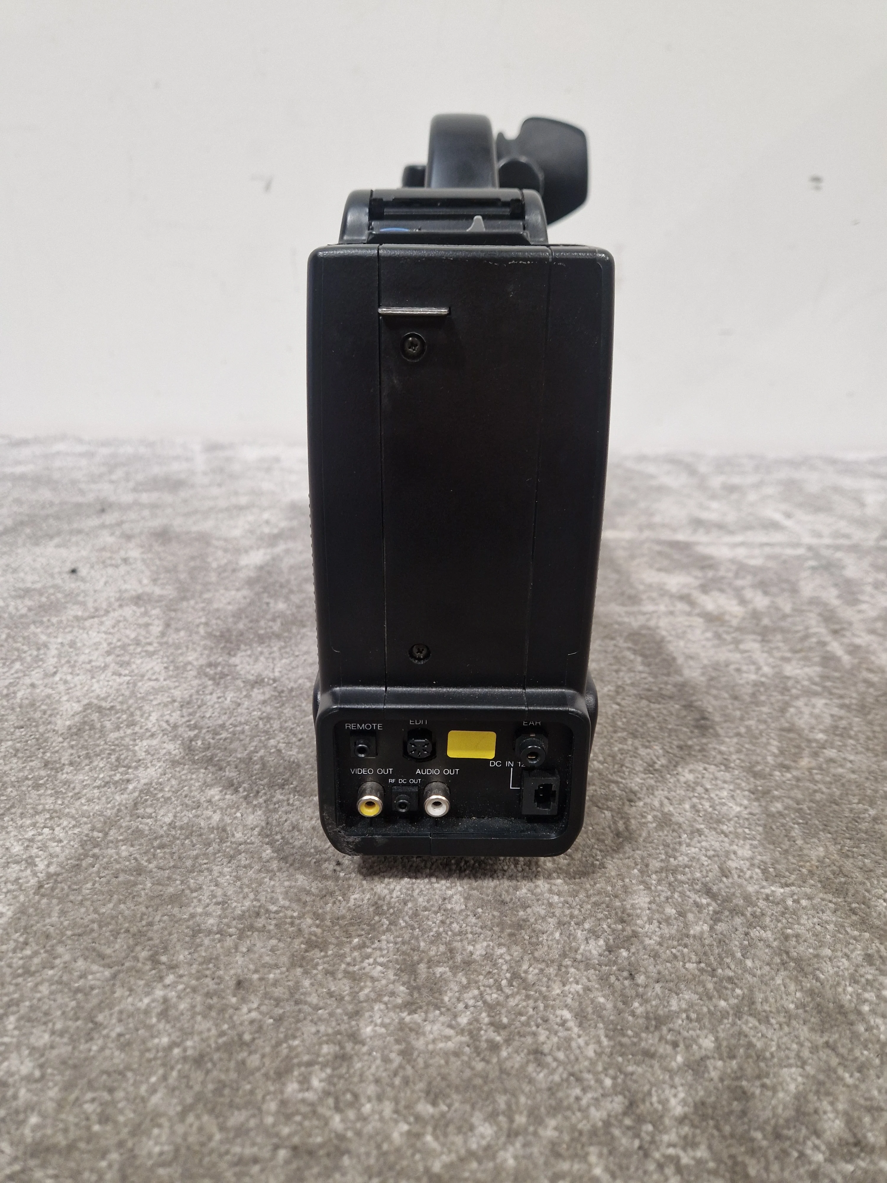 Panasonic NV-M50 - Professional Video Camera, 3-CCD Technology - Very Good w/ Power Supply & Hard Case & Camera Accessories & Adapter - Image 8