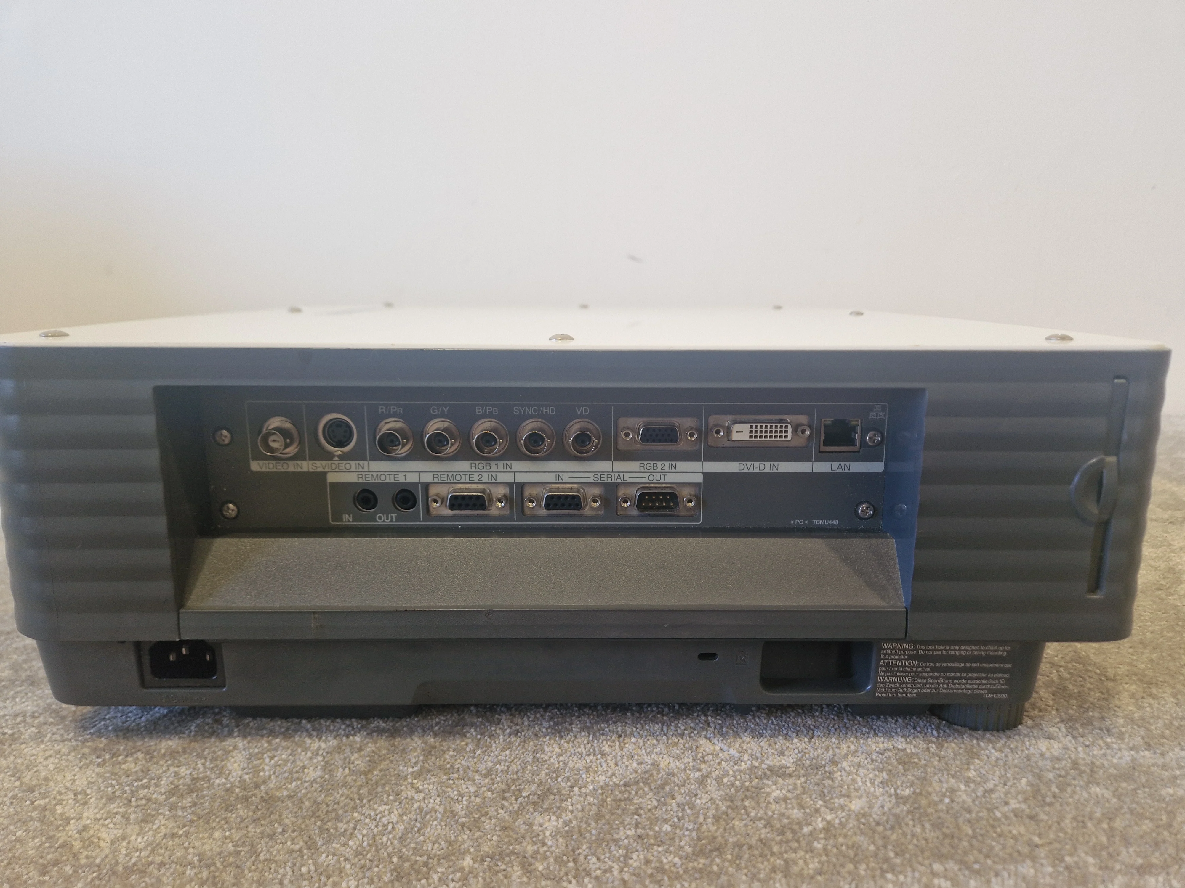 Panasonic PT-D5600E DLP Projector - 5000 Lumens-XGA Resolution - Good - Image 3