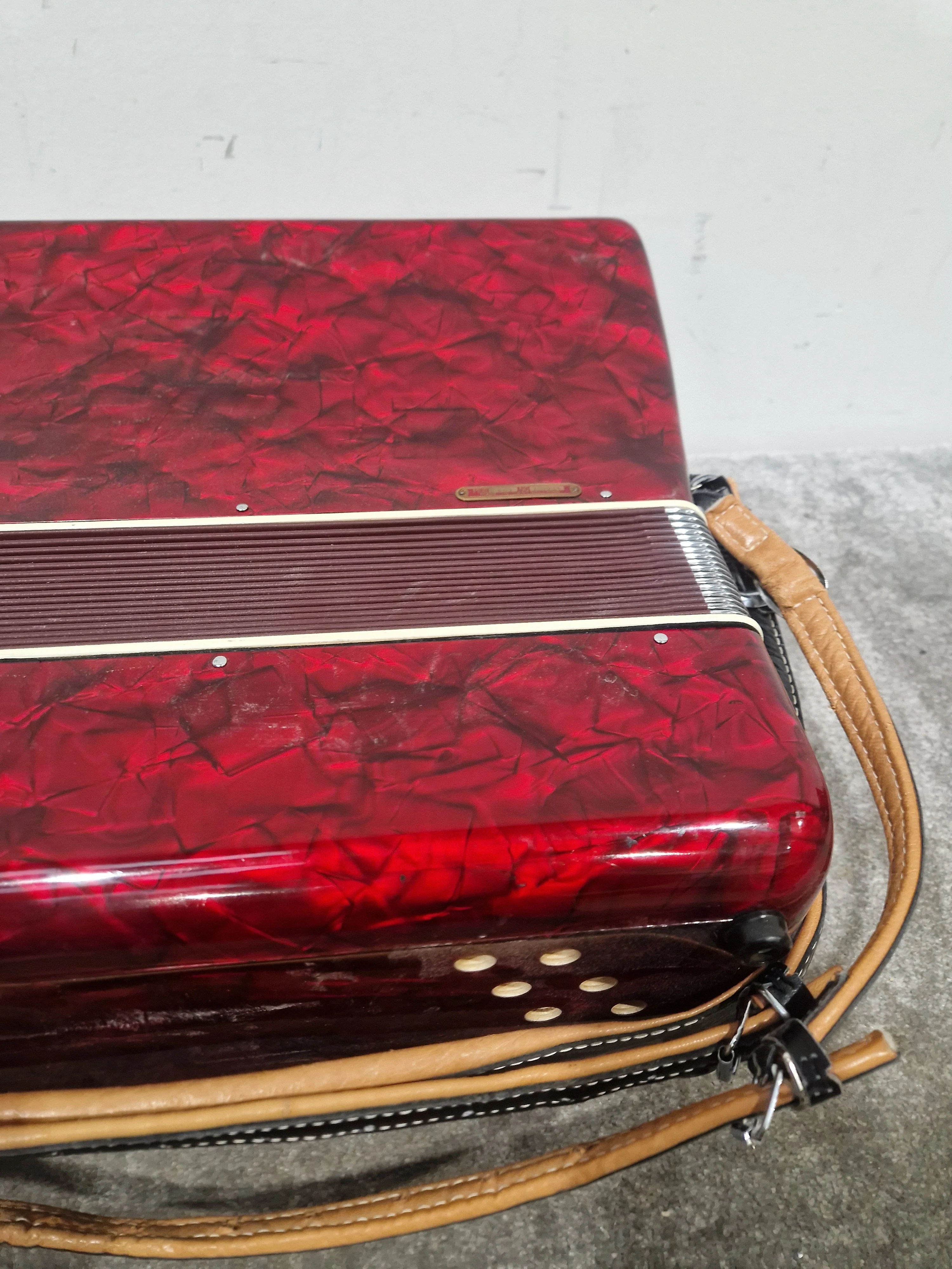 Parrot Accordion 1407 48 Bass 34 Key - Compact Design - Excellent w/ Hard Case - Image 12