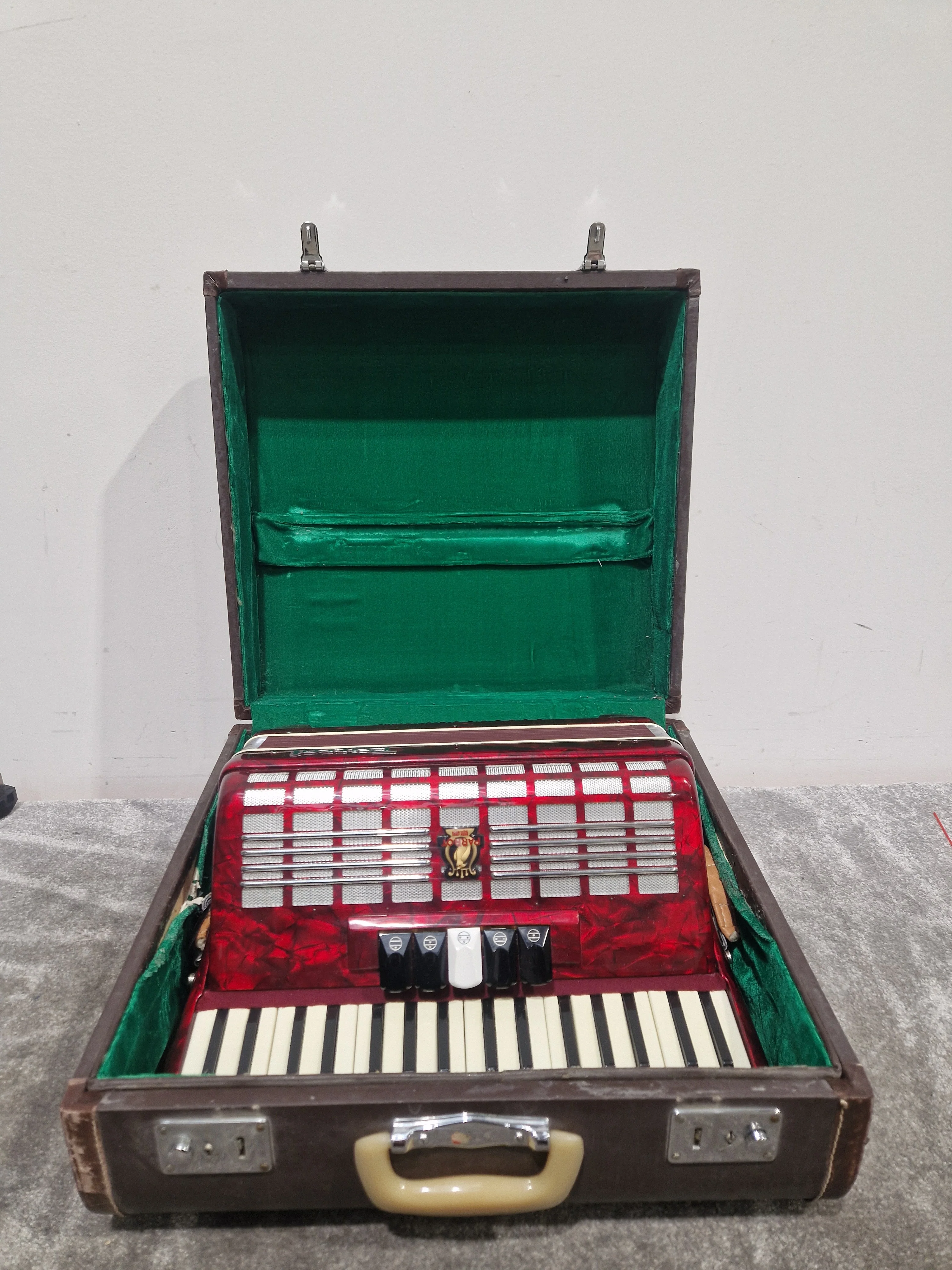 Parrot Accordion 1407 48 Bass 34 Key - Compact Design - Excellent w/ Hard Case - Image 4