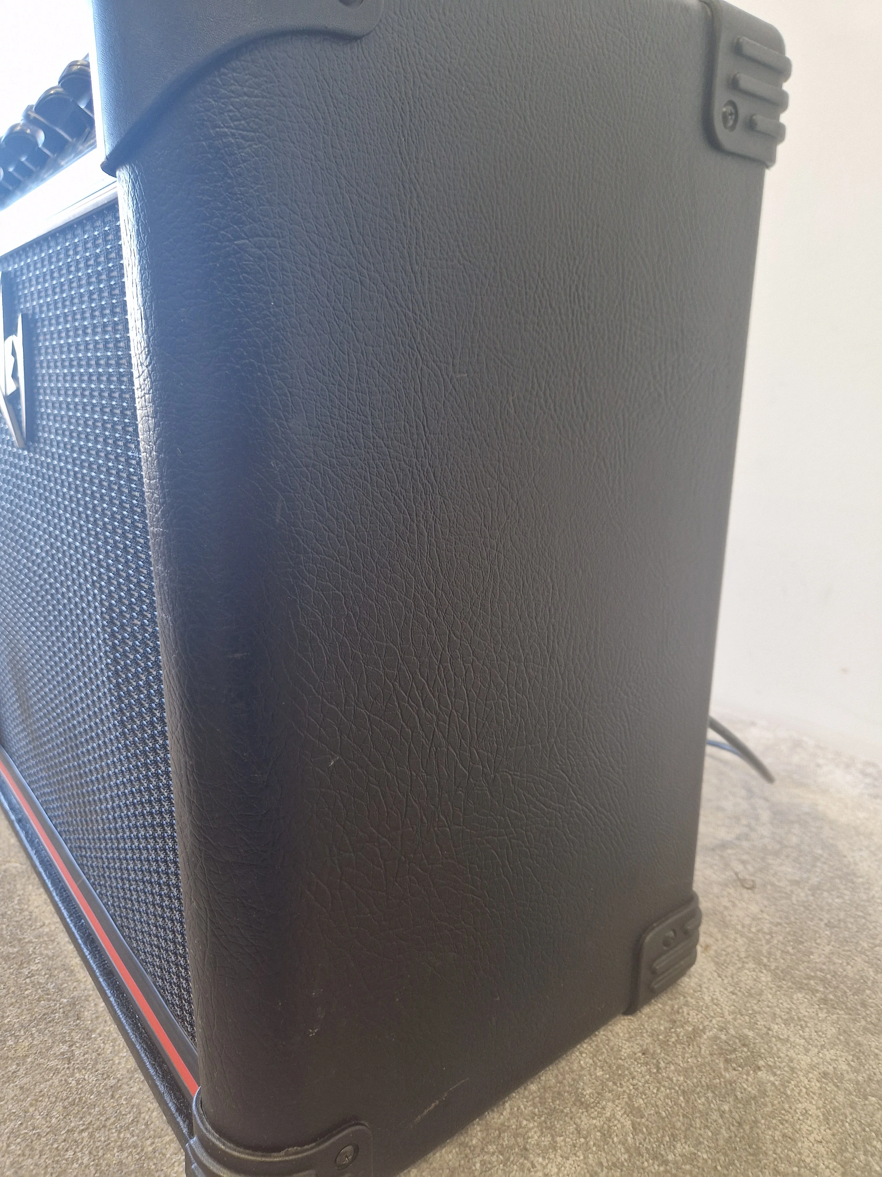 Peavey Bandit 112 Guitar Combo Amp – 80W TransTube Power, Dual Channels, 3-Band EQ, Effects Loop - Very Good - Image 2