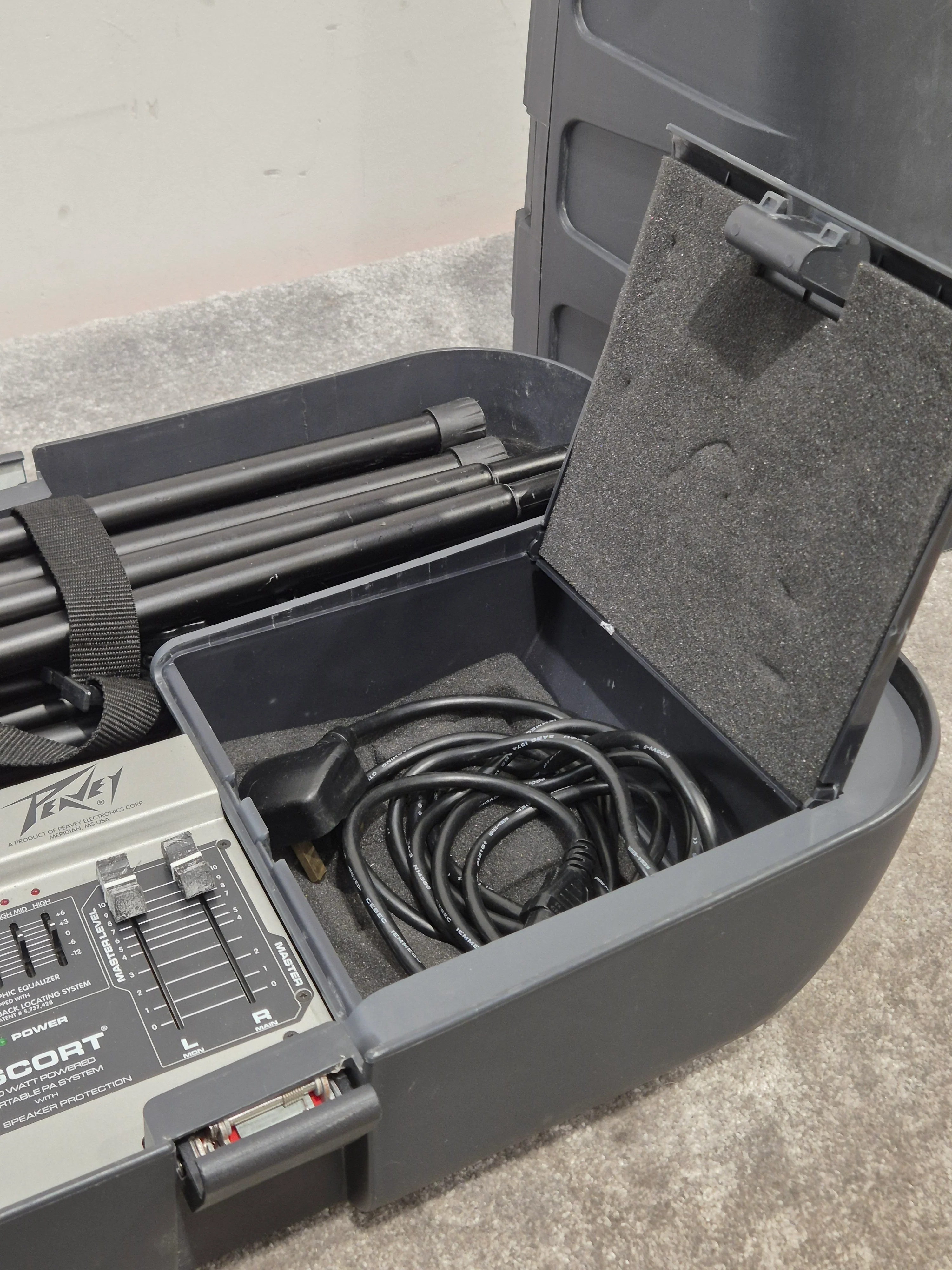 Peavey Escort - 150-watts Portable PA System - Fair w/ Power Supply - Image 11