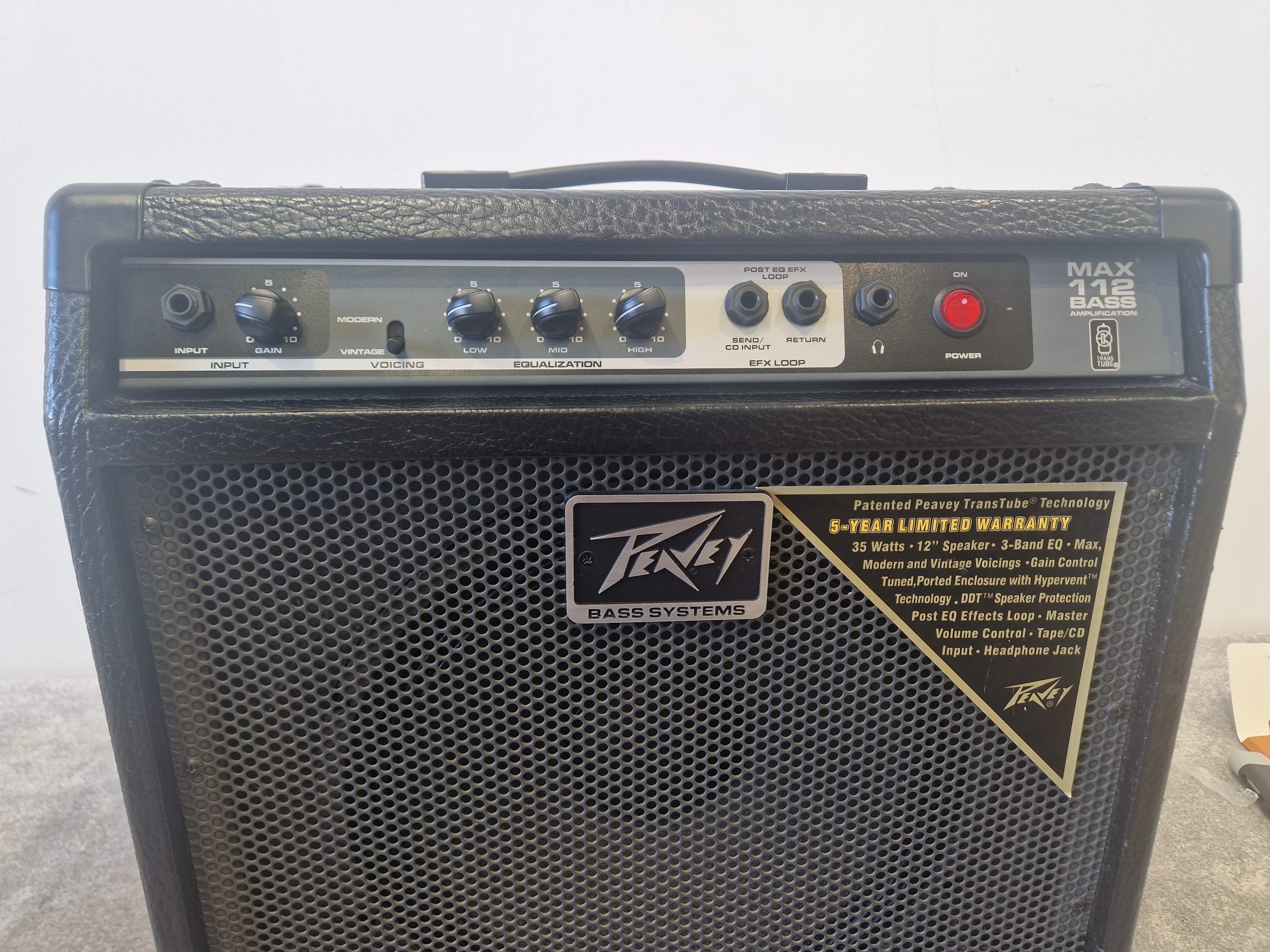 Peavey Max 112 Bass Combo Amp – 200W, TransTube Gain, 3-Band EQ - Very Good - Image 3