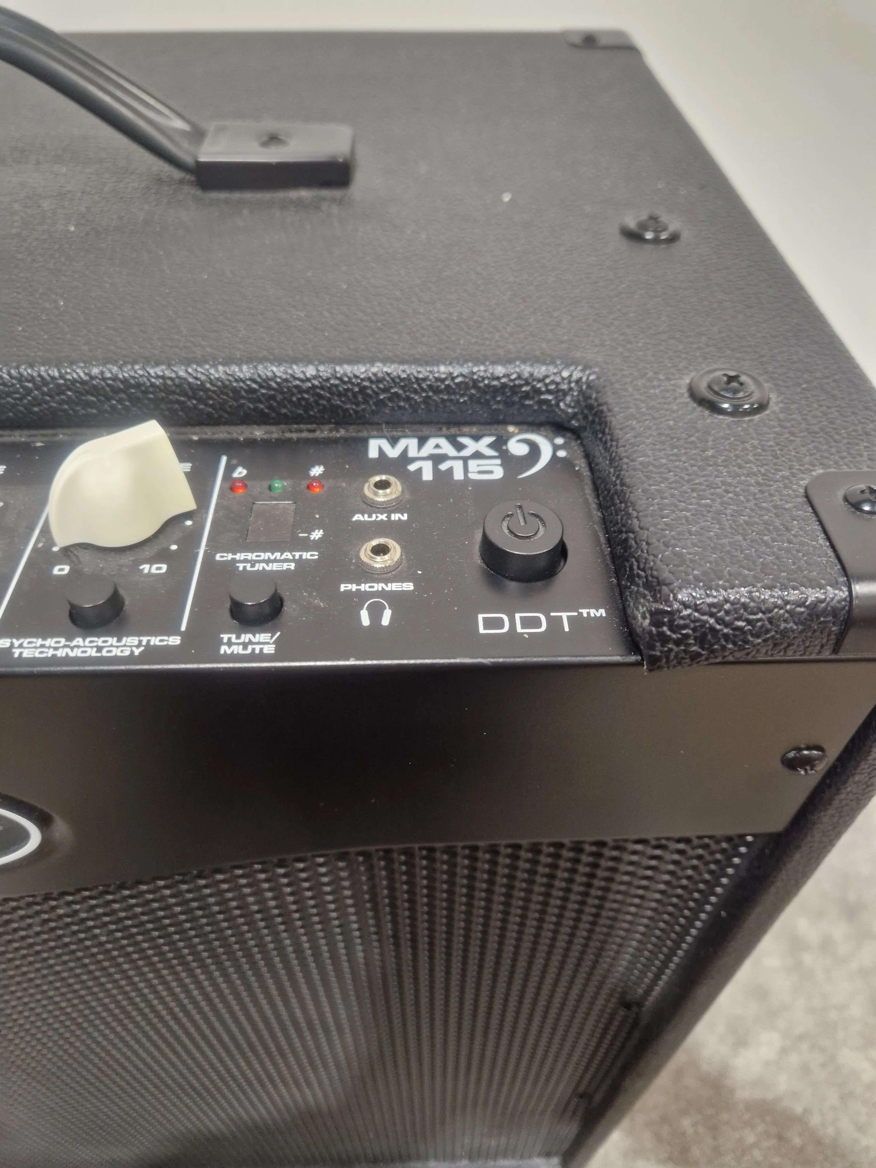 Peavey Max 115 Amplifier - 300W Combo - Excellent w/ Power Supply - Image 2