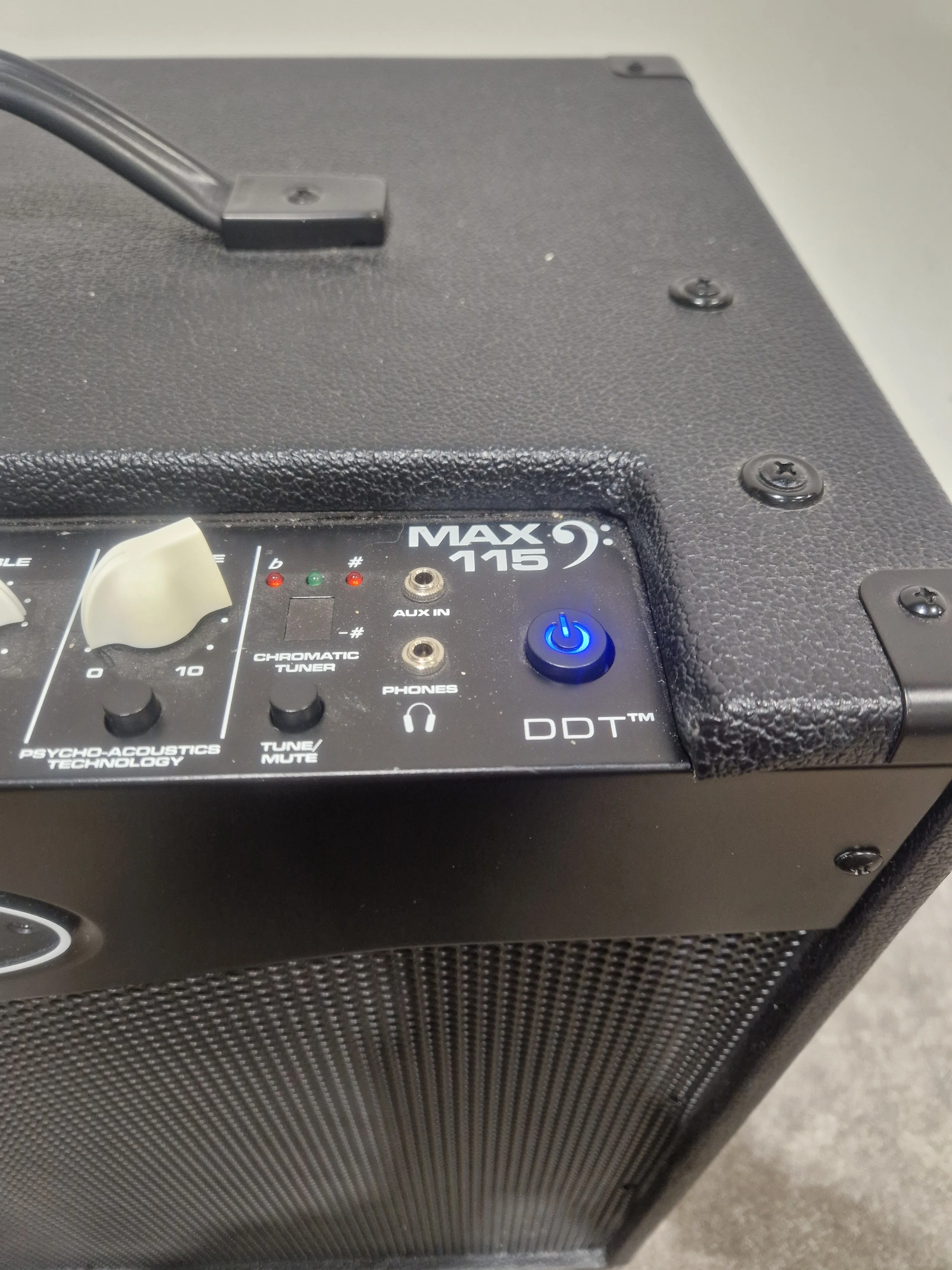 Peavey Max 115 Amplifier - 300W Combo - Excellent w/ Power Supply - Image 5